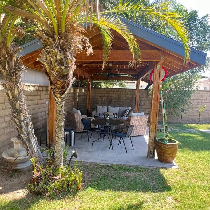 Los Angeles Vacations - Los Angeles Serenity, A Reseda Family Home - Property Image 6