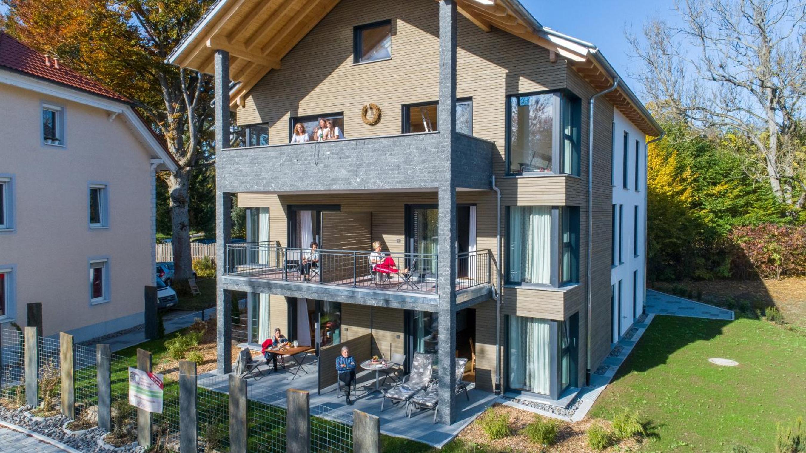 INVITA Natur-Chalets - Gruppenurlaub, Events im Schwarzwald - 6 Apartments, 25 Personen