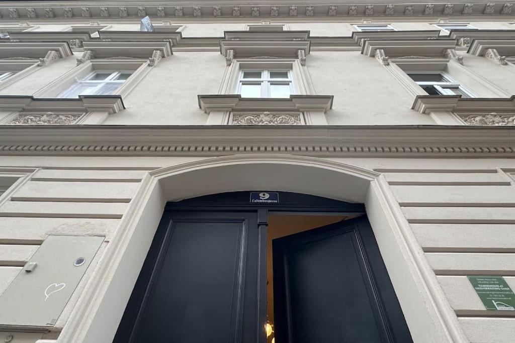 Historic Flat near Main Station