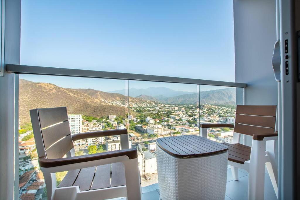 RODADERO EXCLUSIVO - 2hab Suite a METROS DEL MAR