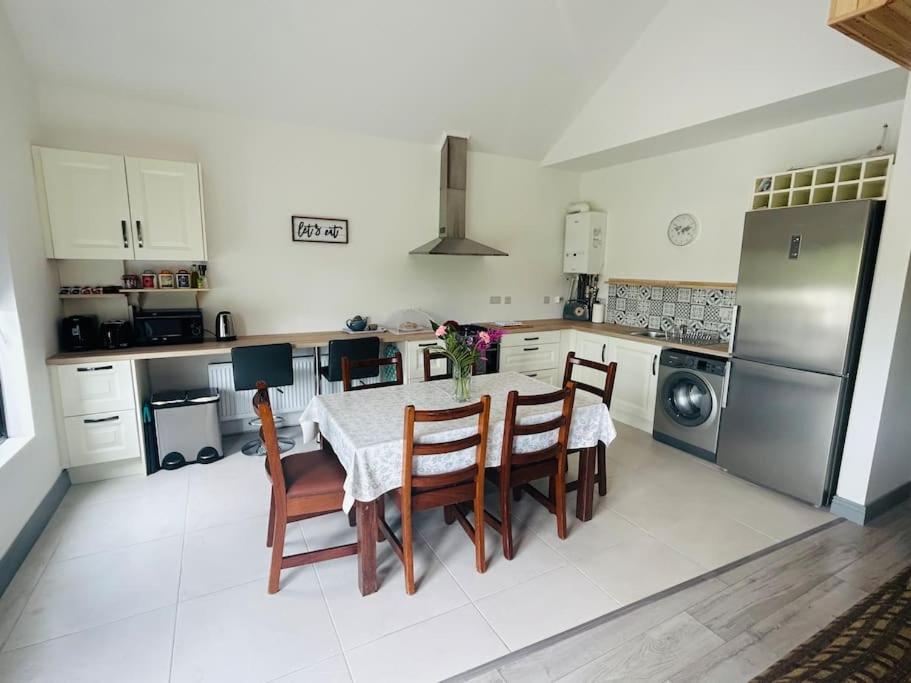 Hillview Lodge