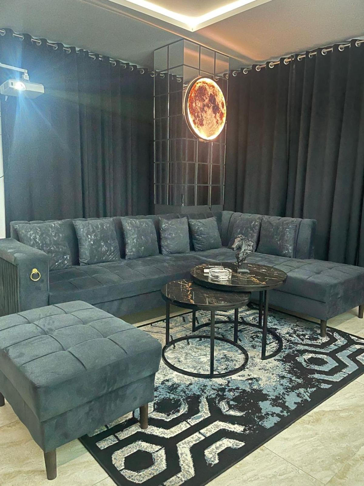 Cineplex Lodges