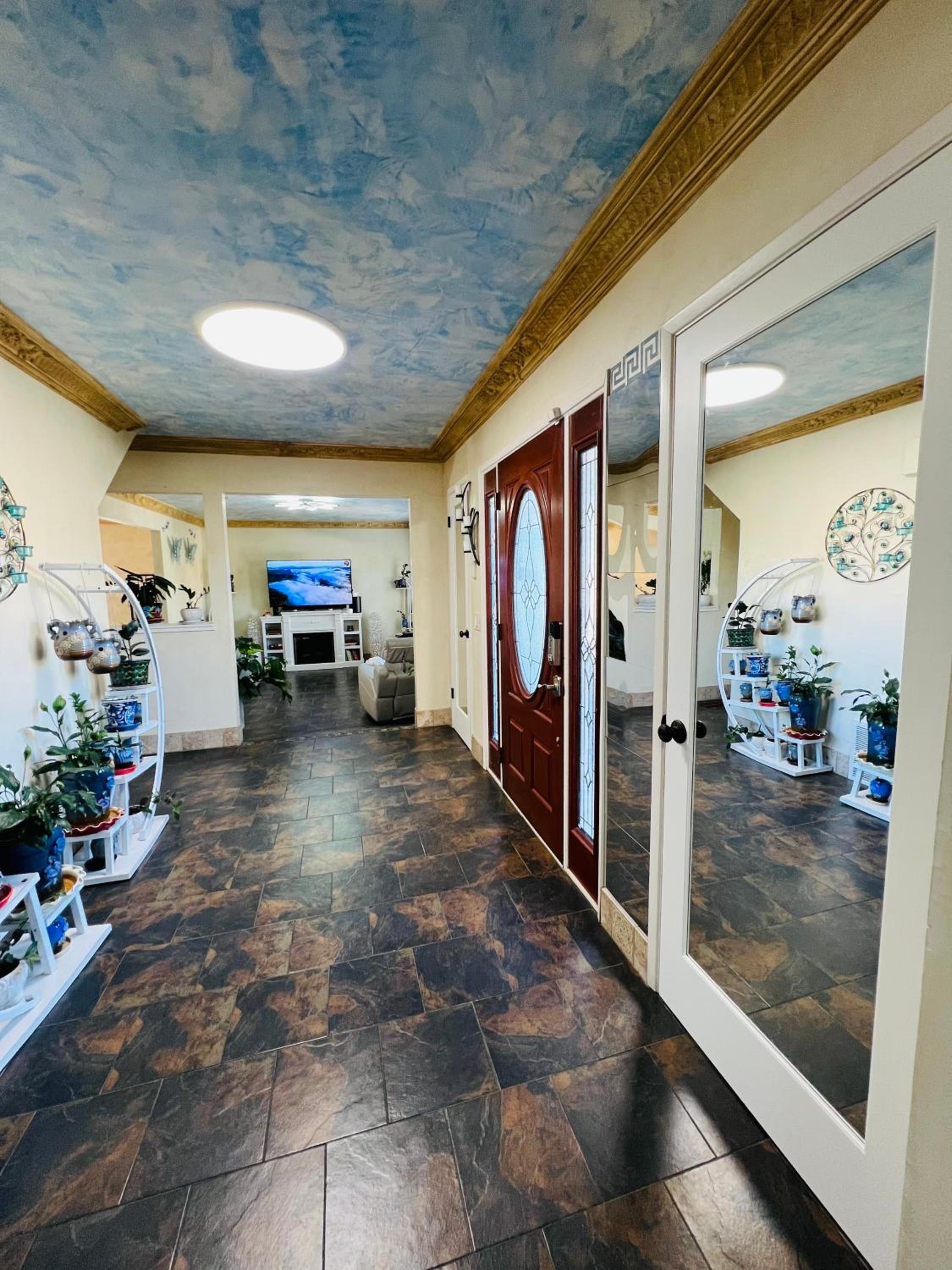 Garden View 4-bedroom house in charming El Dorado Hills with Wifi view 2