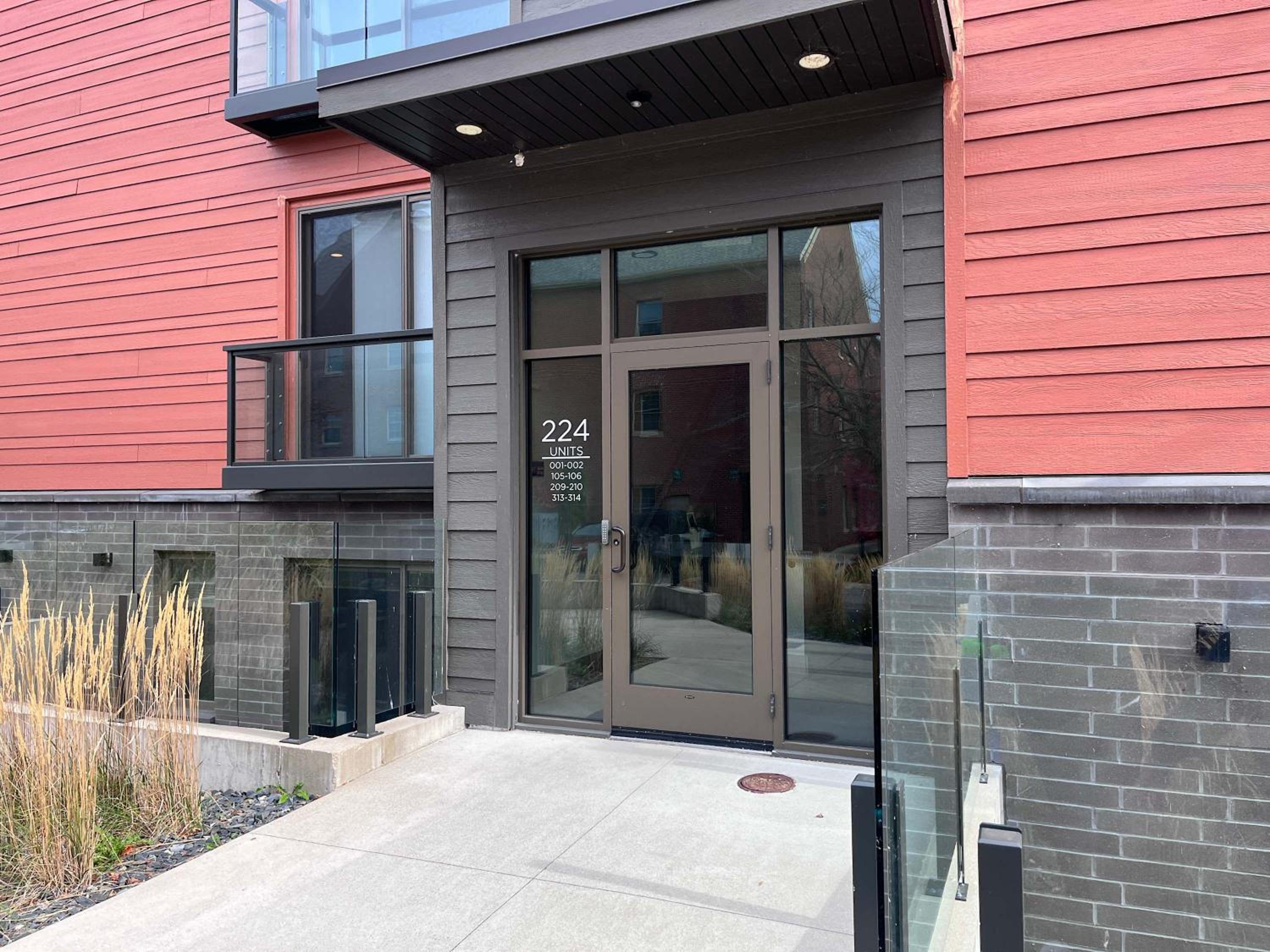 Hotel Modern State 209 Just Blocks Away From The Bay - Image 1