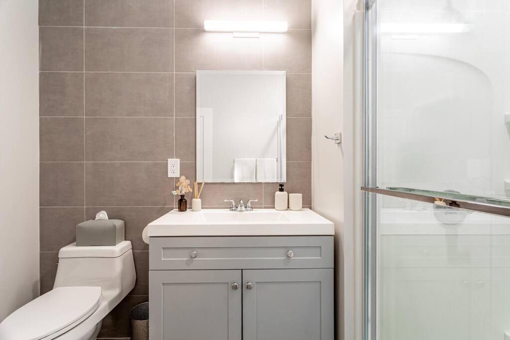 DTWN Yale Wooster Square Laundry view 5