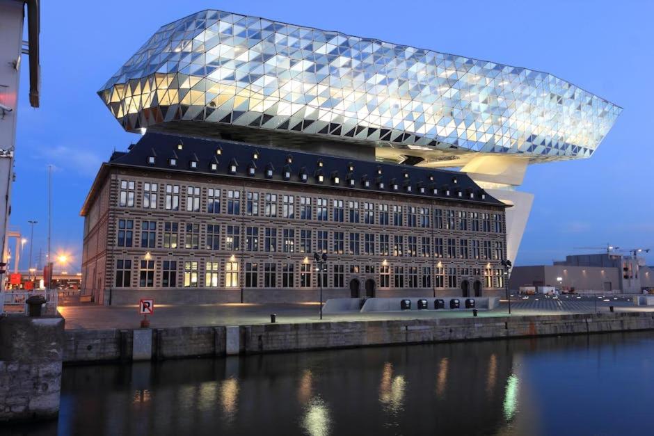 Beautiful Big Apartment in Central Antwerp