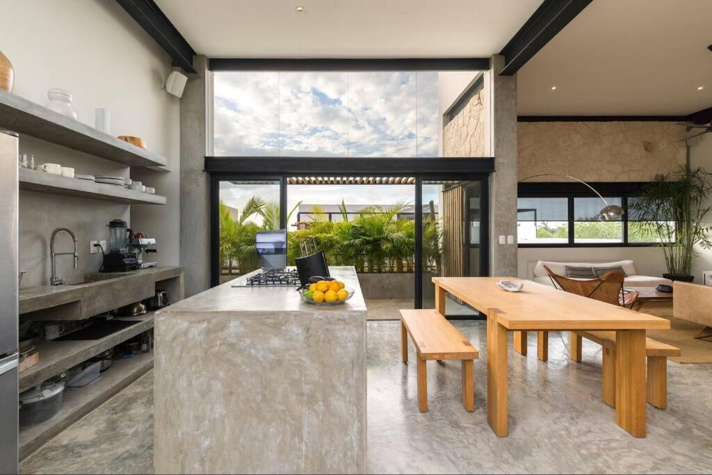 Luxury Penthouse 300m2 with Private Terrace & Pool view 3