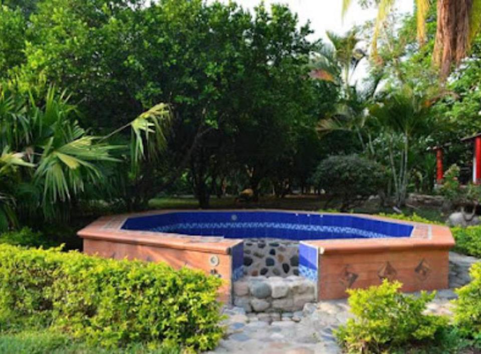 Casa Campestre El Silencio con Familias Exitosas