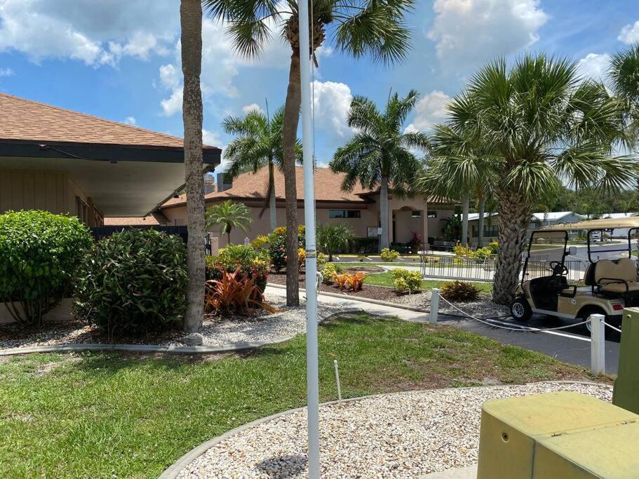 Punta Gorda Vacations - 55 or older Gated Community 2 Bed with many amenities - Property Image 30