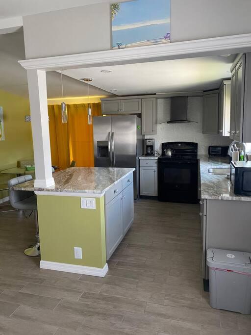 Punta Gorda Vacations - 55 or older Gated Community 2 Bed with many amenities - Property Image 35