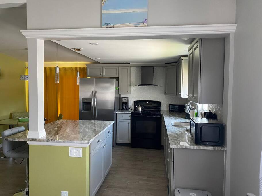Punta Gorda Vacations - 55 or older Gated Community 2 Bed with many amenities - Property Image 32