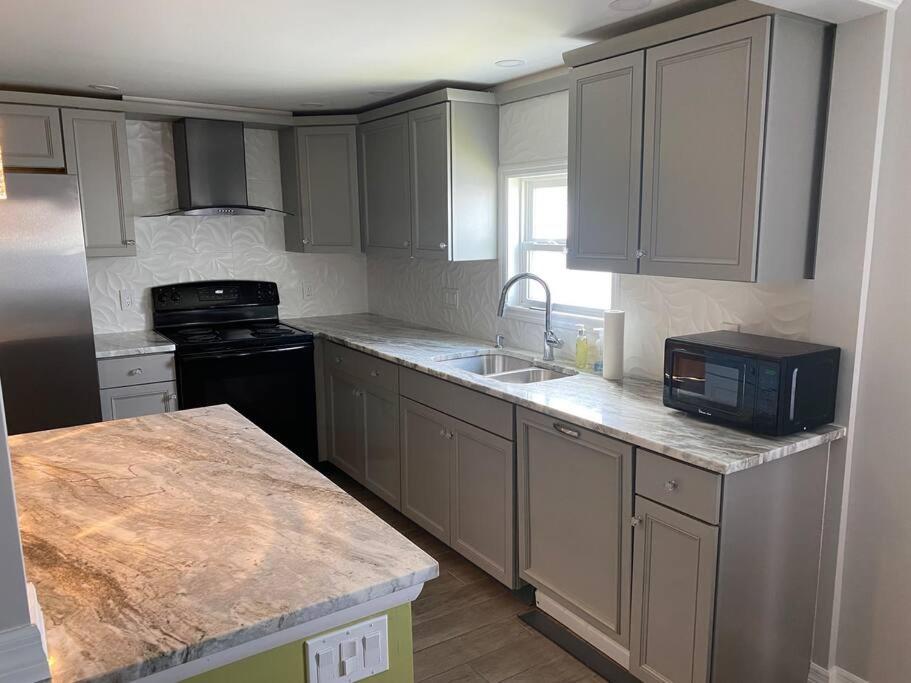 Punta Gorda Vacations - 55 or older Gated Community 2 Bed with many amenities - Property Image 36