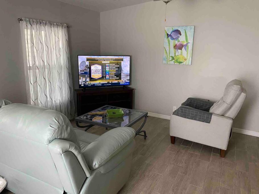 Punta Gorda Vacations - 55 or older Gated Community 2 Bed with many amenities - Property Image 50