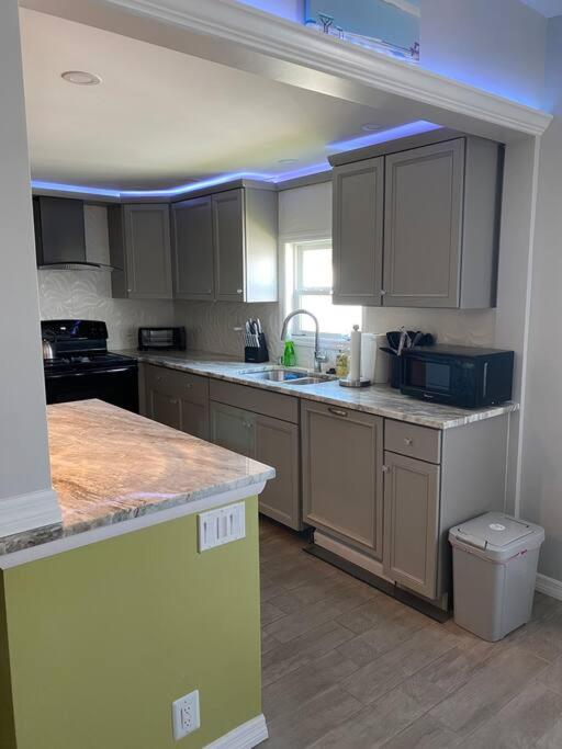 Punta Gorda Vacations - 55 or older Gated Community 2 Bed with many amenities - Property Image 44