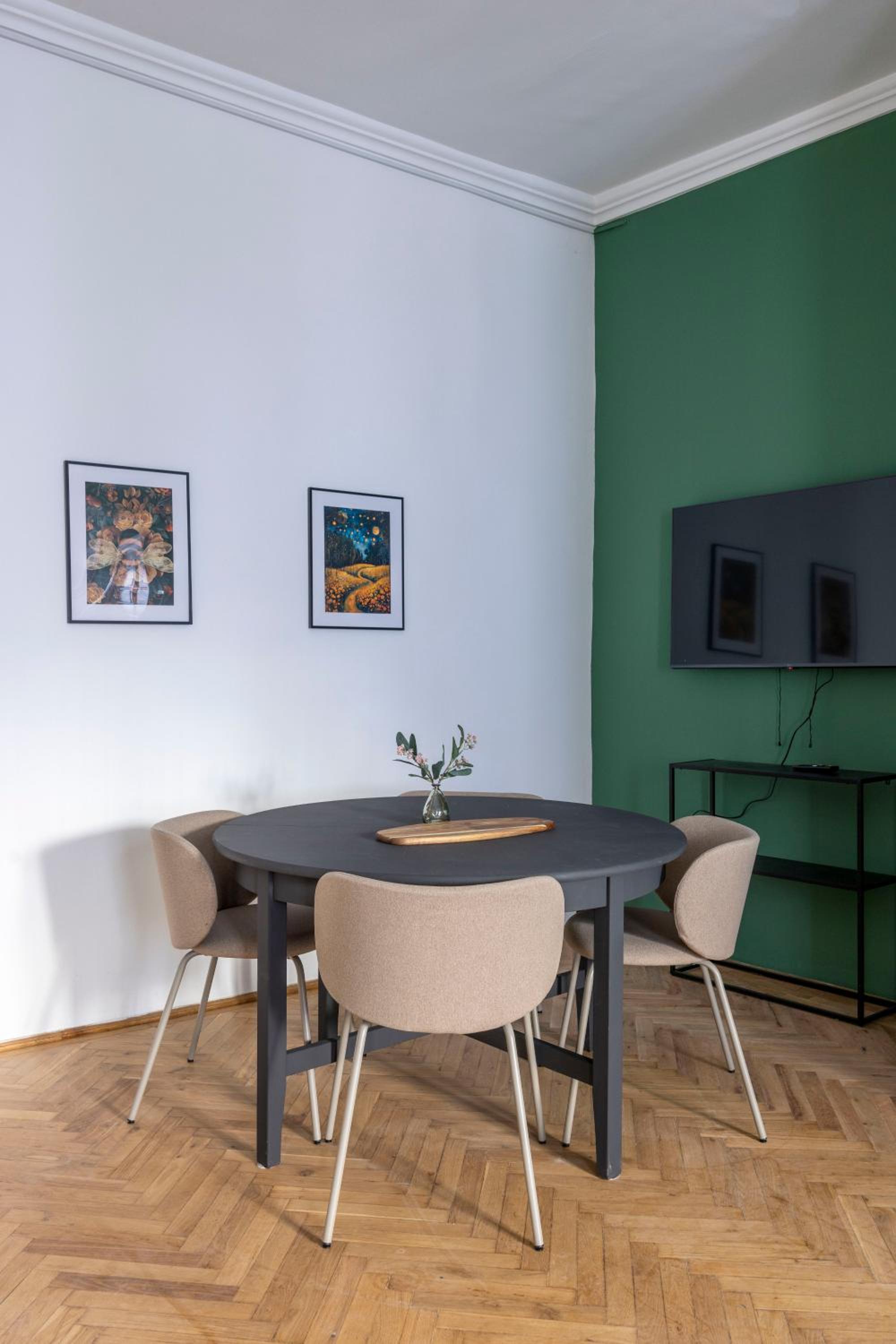 Cozy & Central Located Apartment w' Terrace view 4
