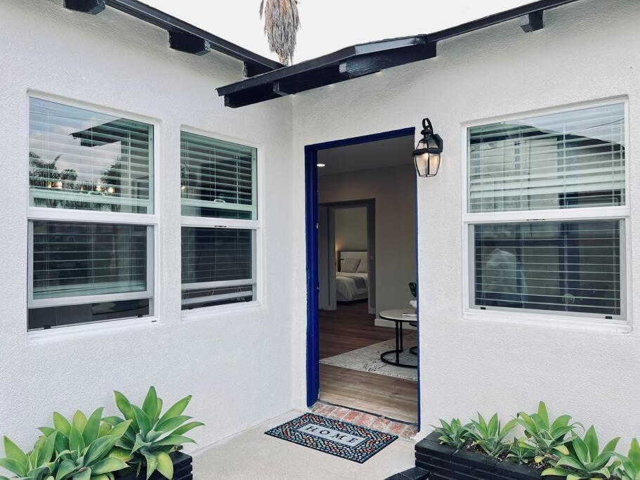 Jies choice Superb 2B new House with big backyard view 5