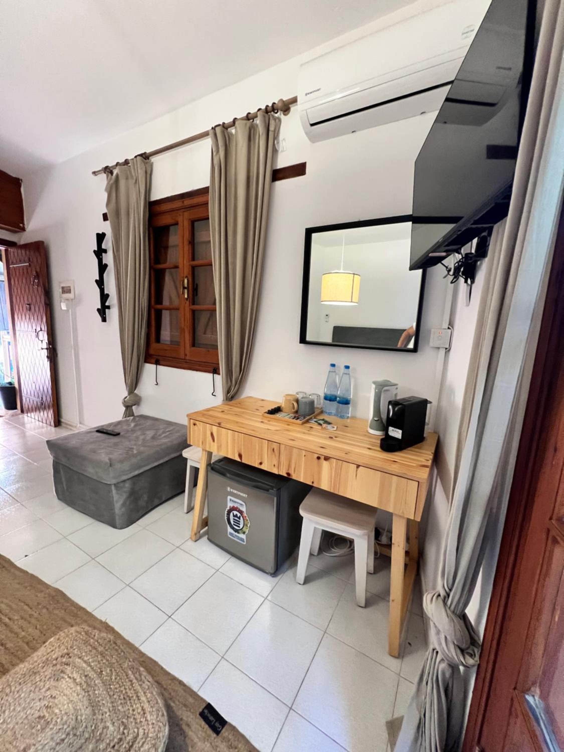 GaliniCafe22-suites