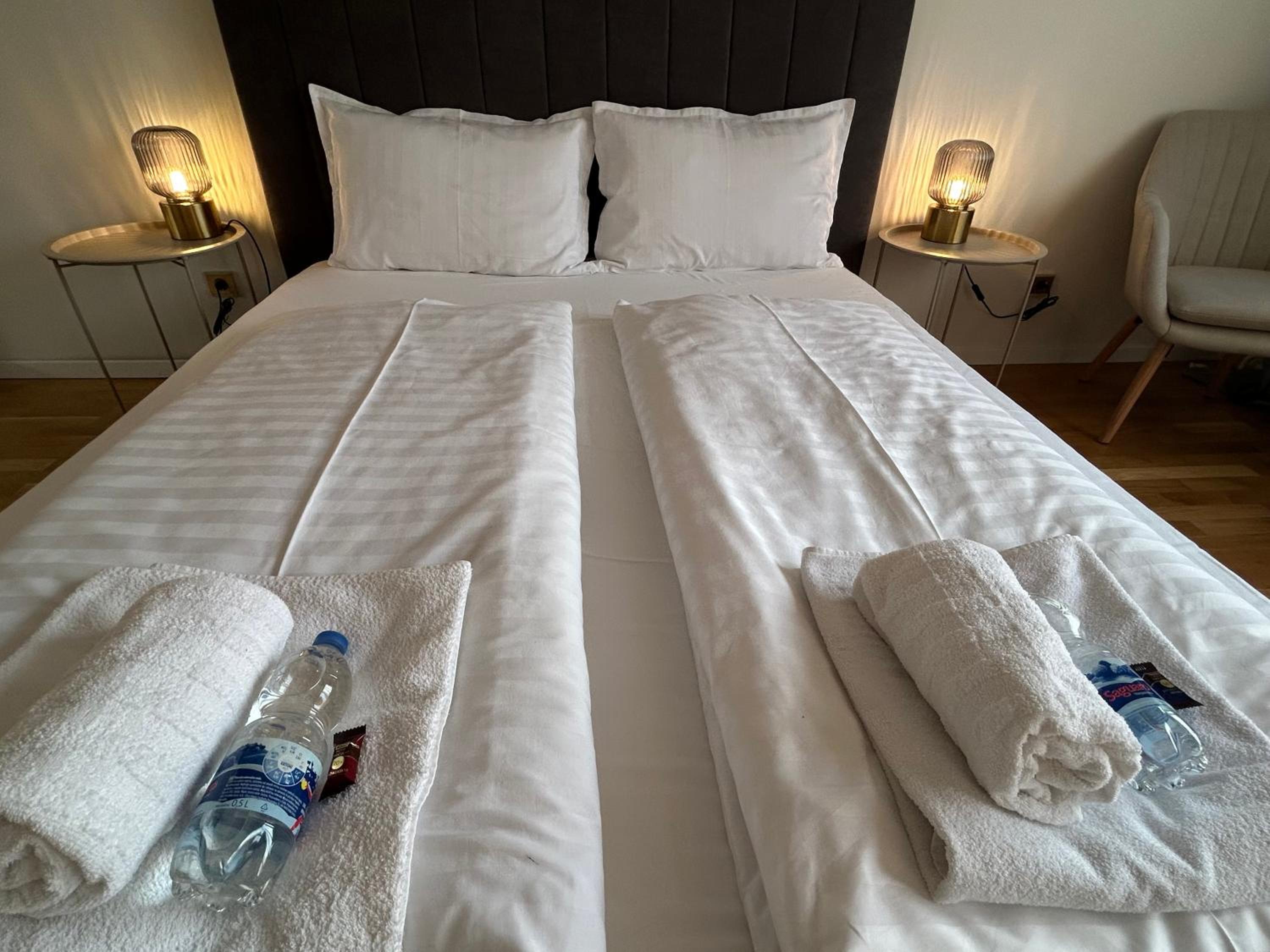 Near airport Zagreb 2, WiFi, Netflix, self check in view 4
