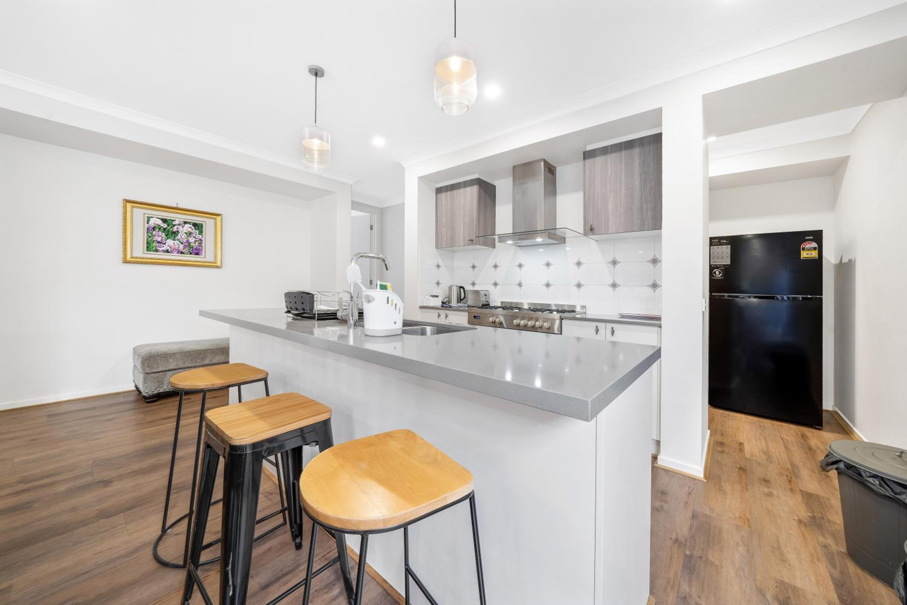 Happy Cozy Convenient 4BR, Breezy, Near Mall, Park