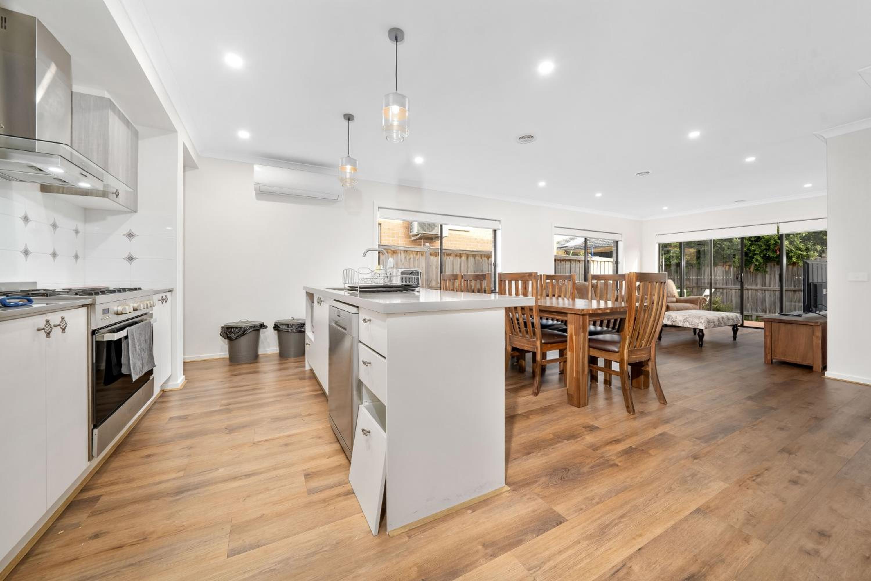 Happy Cozy Convenient 4BR, Breezy, Near Mall, Park