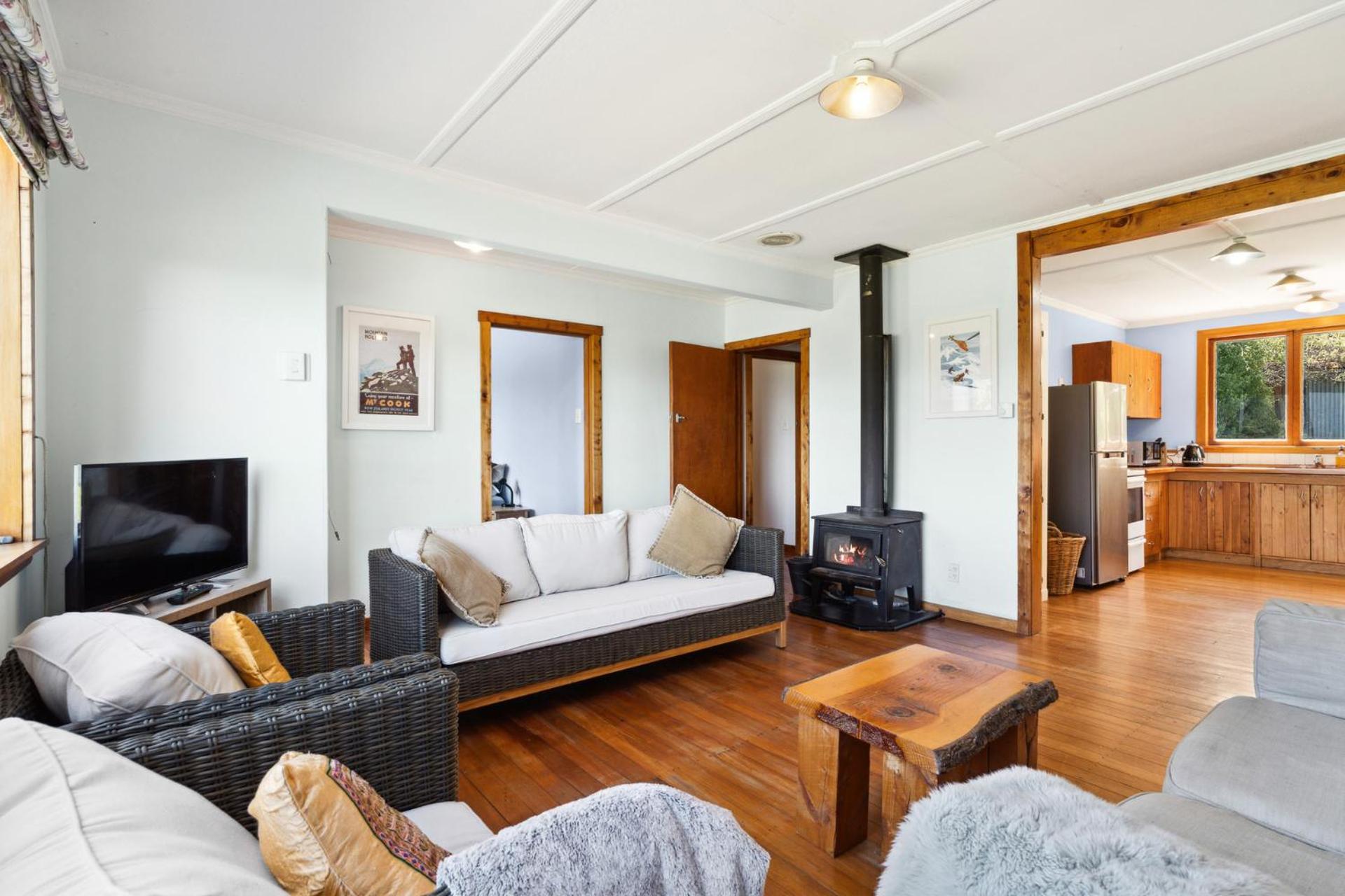 The Nook - Lake Hawea Holiday Home view 4