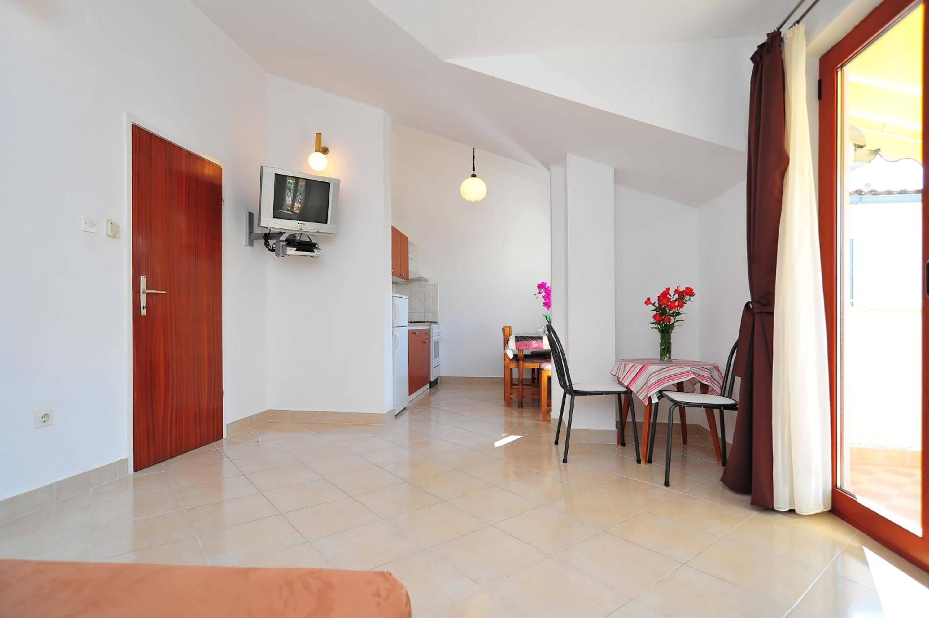 Apartments Rasin