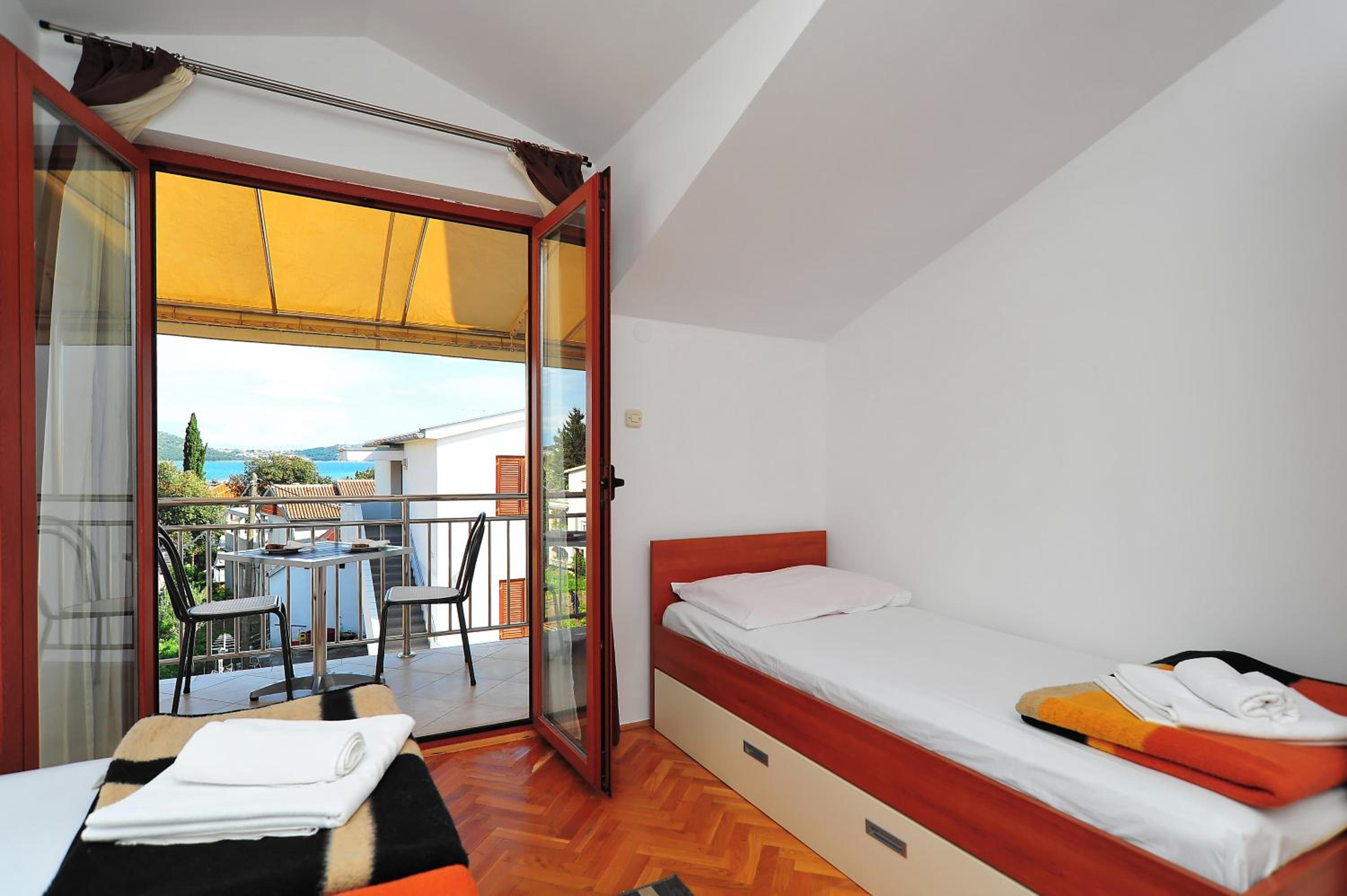 Apartments Rasin