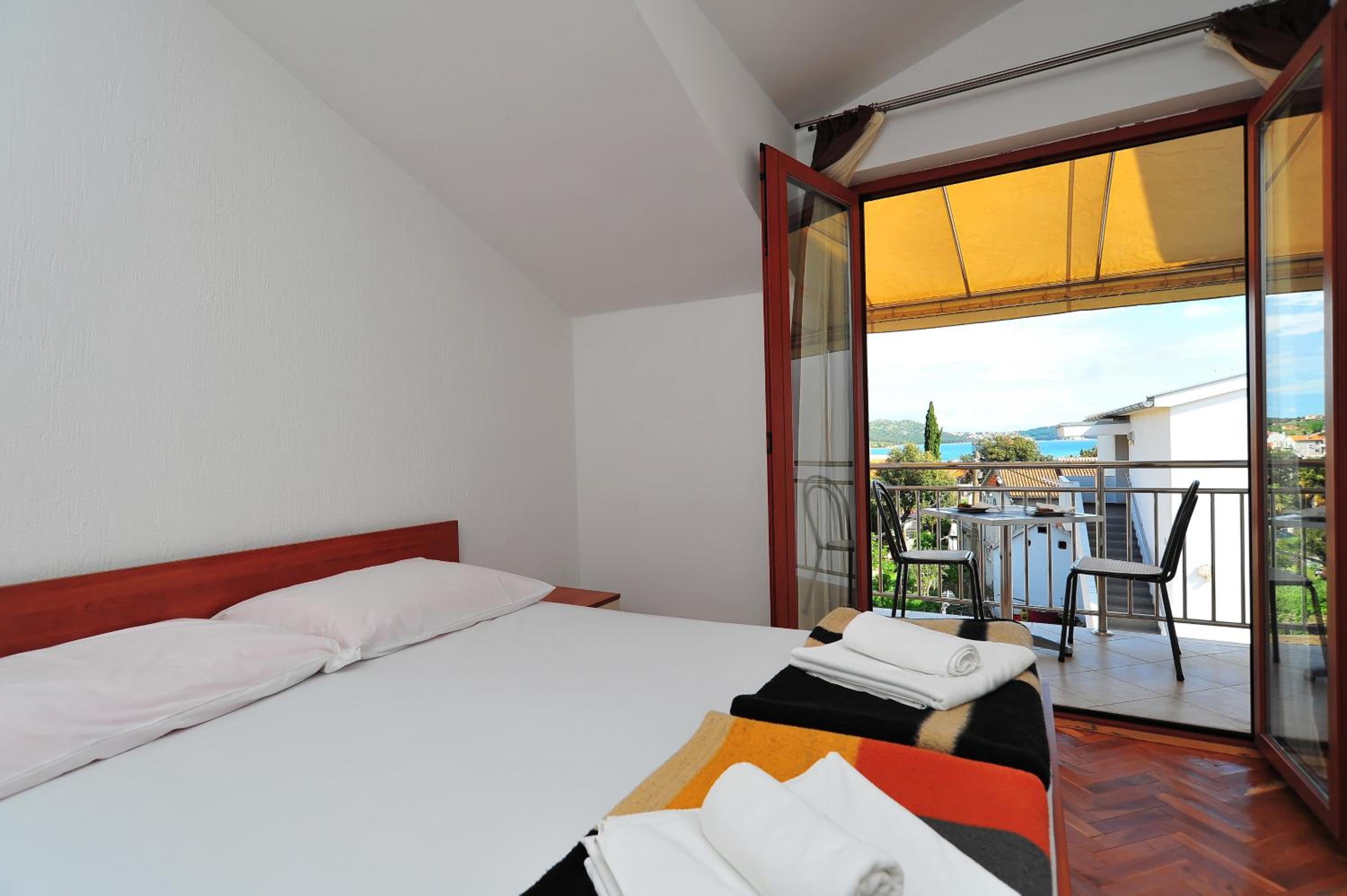 Apartments Rasin