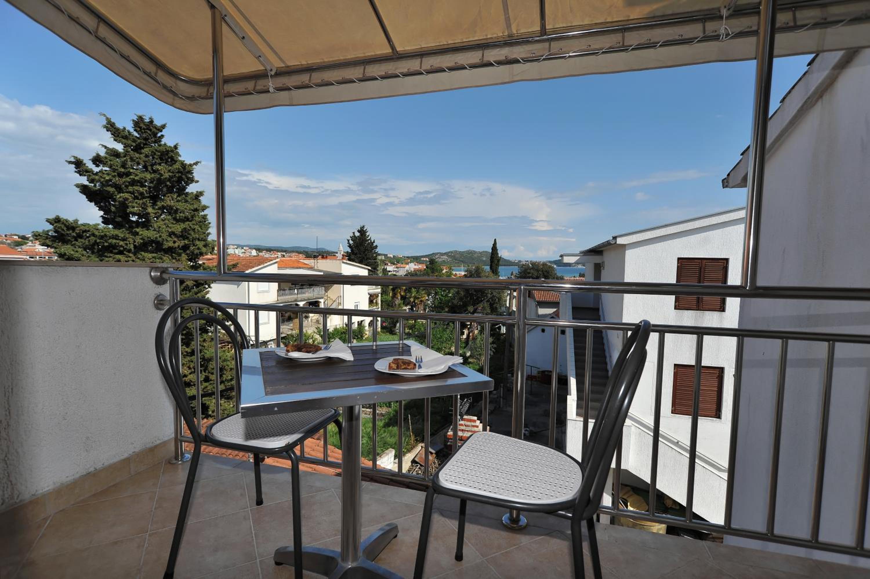 Apartments Rasin