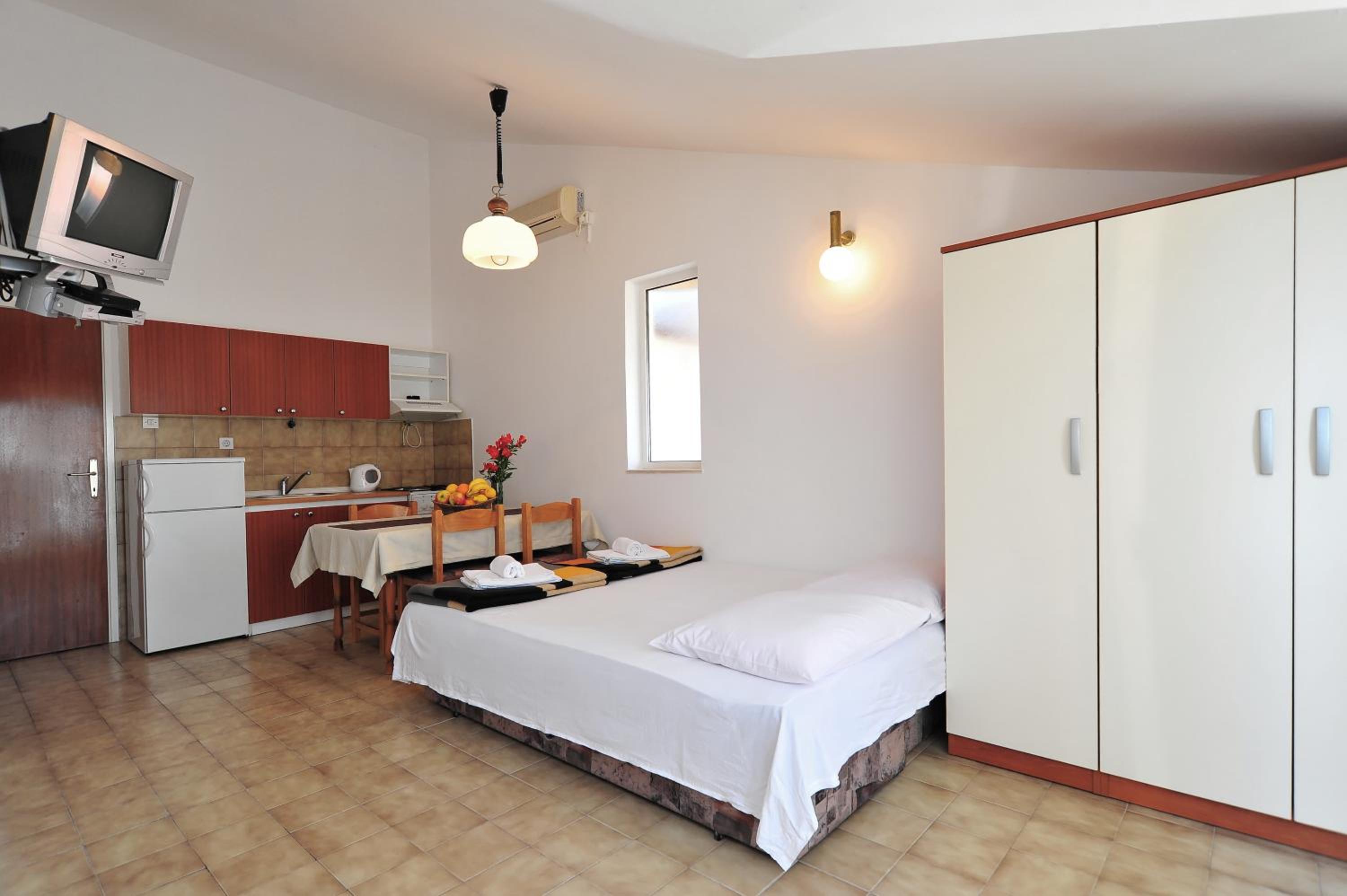 Apartments Rasin