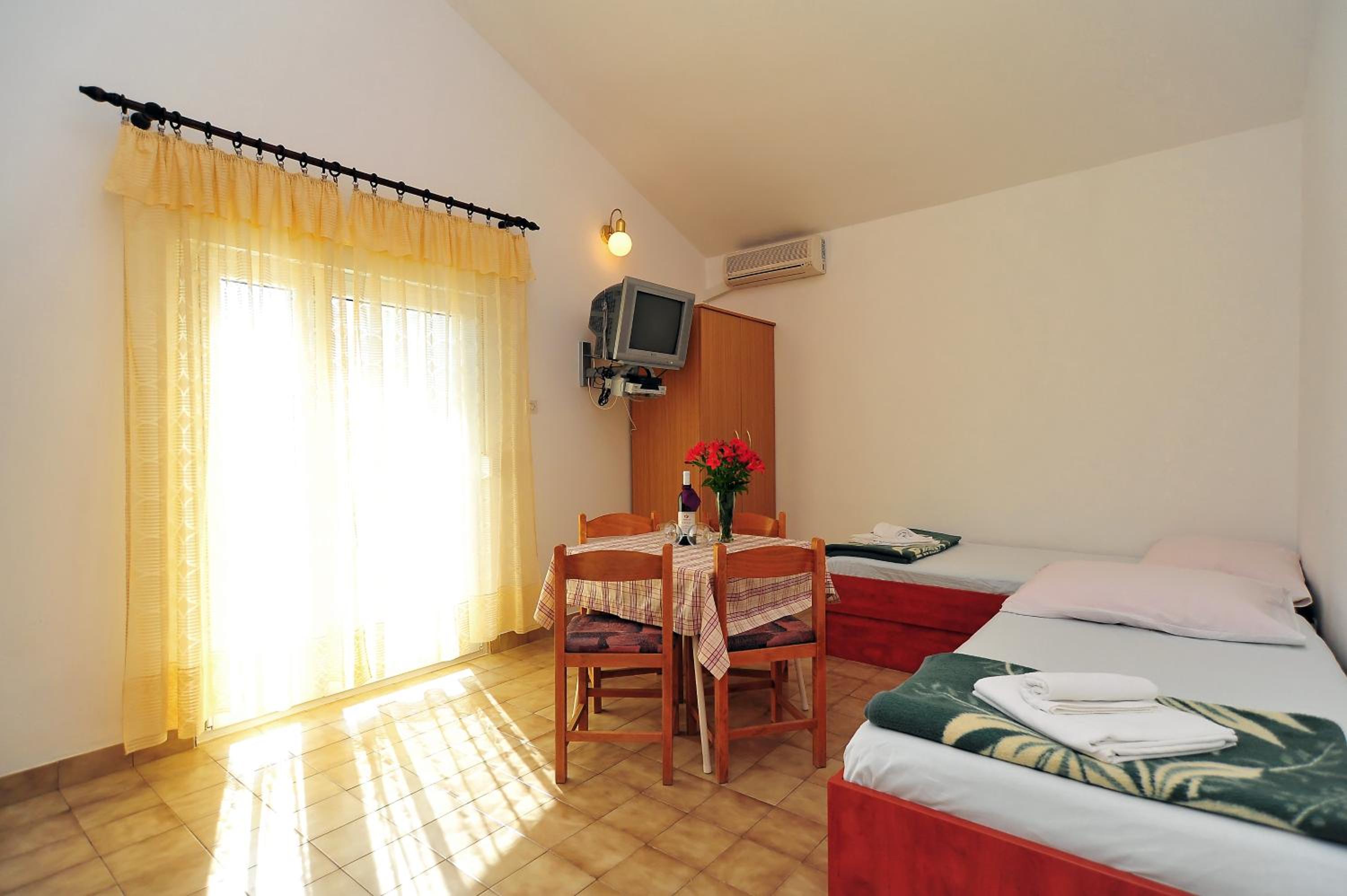 Apartments Rasin