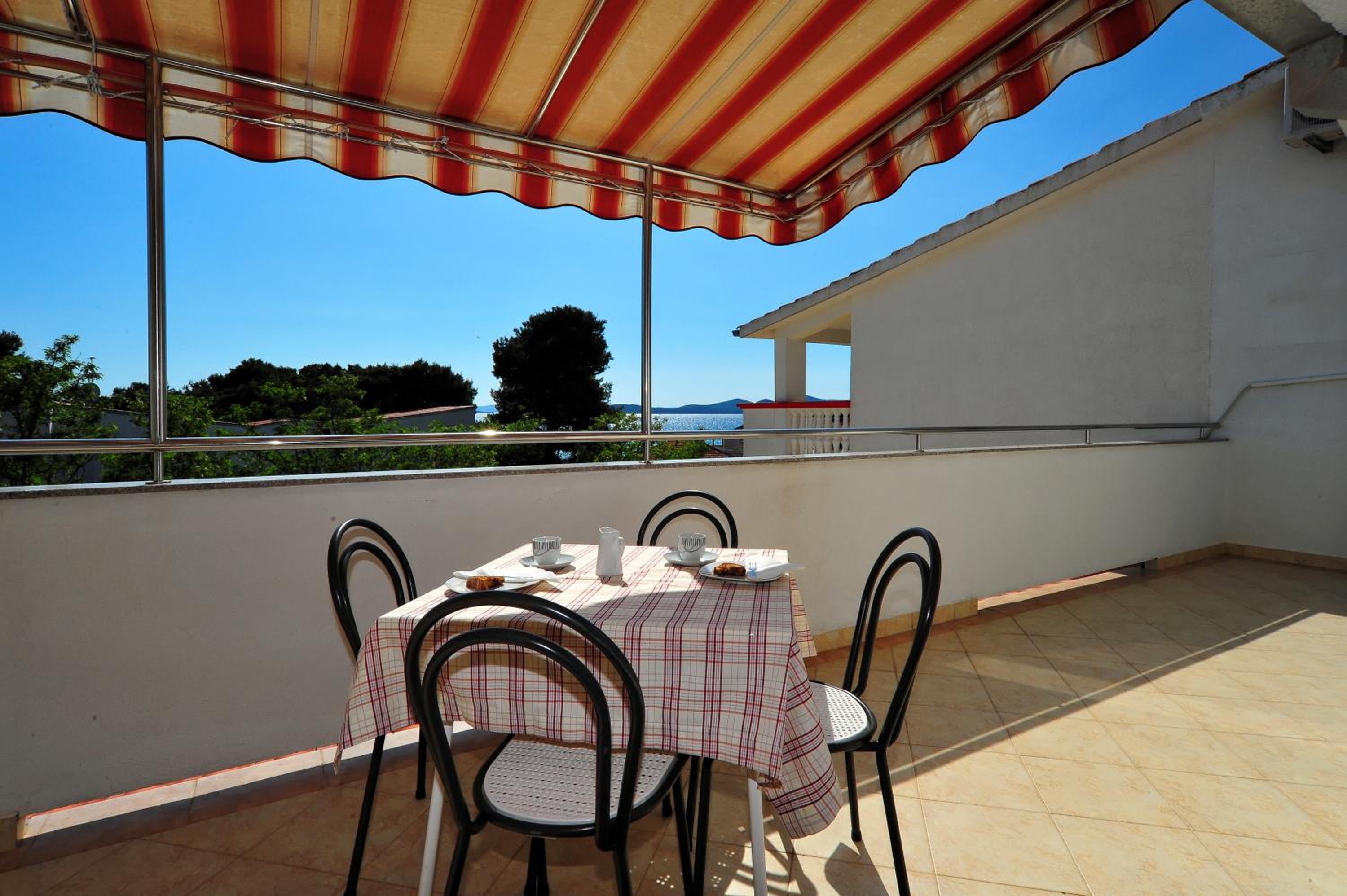Apartments Rasin
