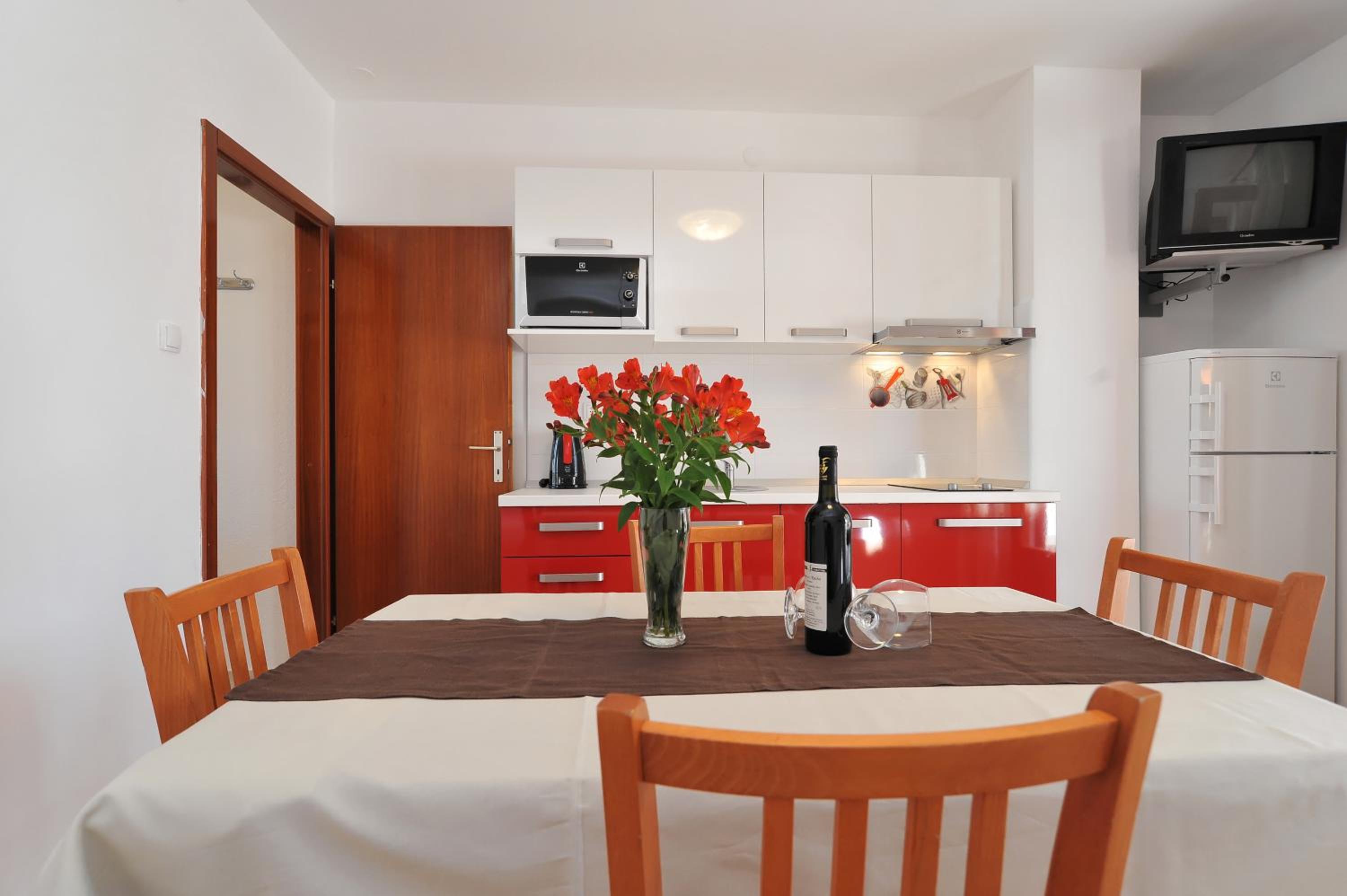 Apartments Rasin