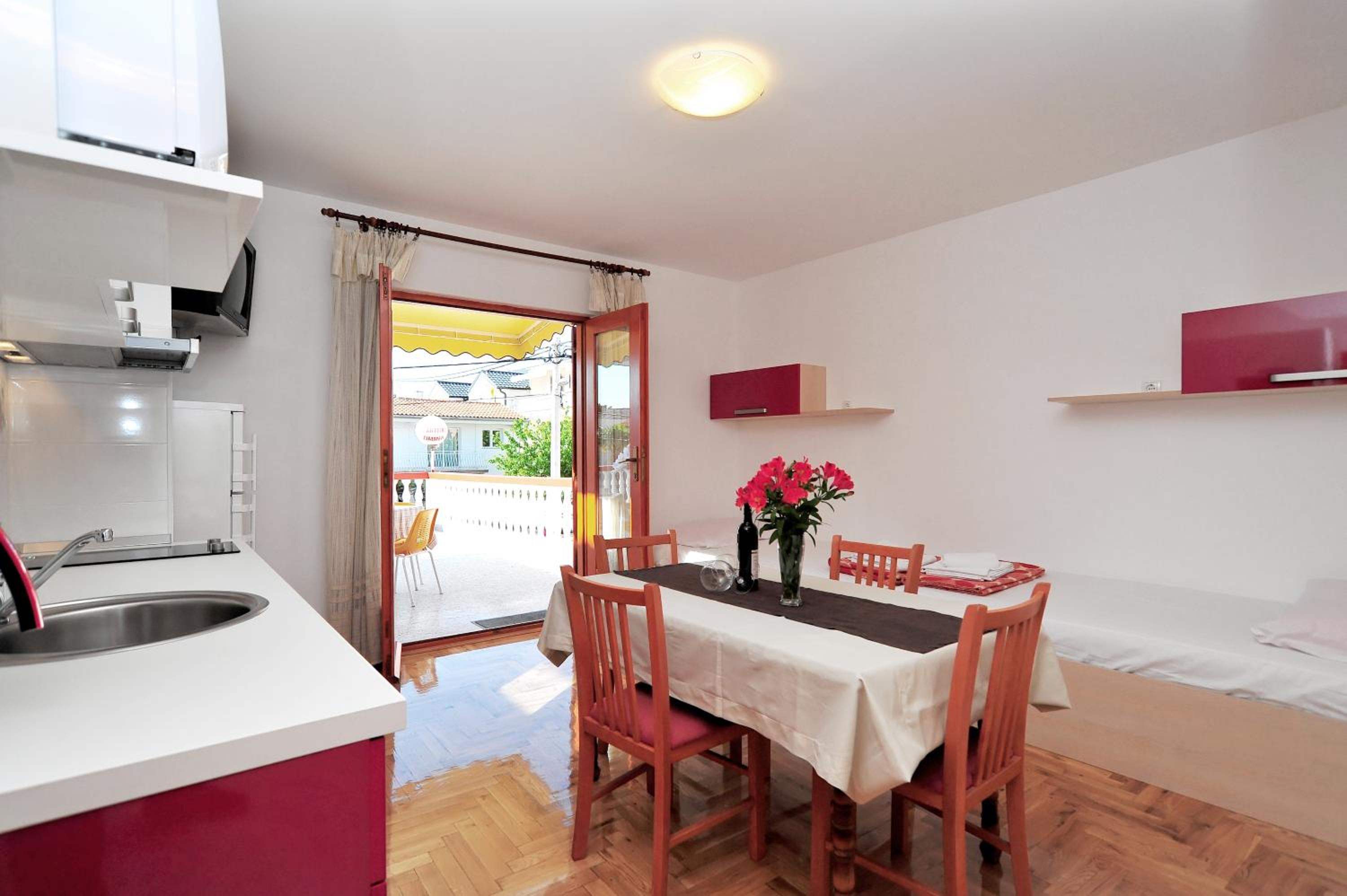 Apartments Rasin