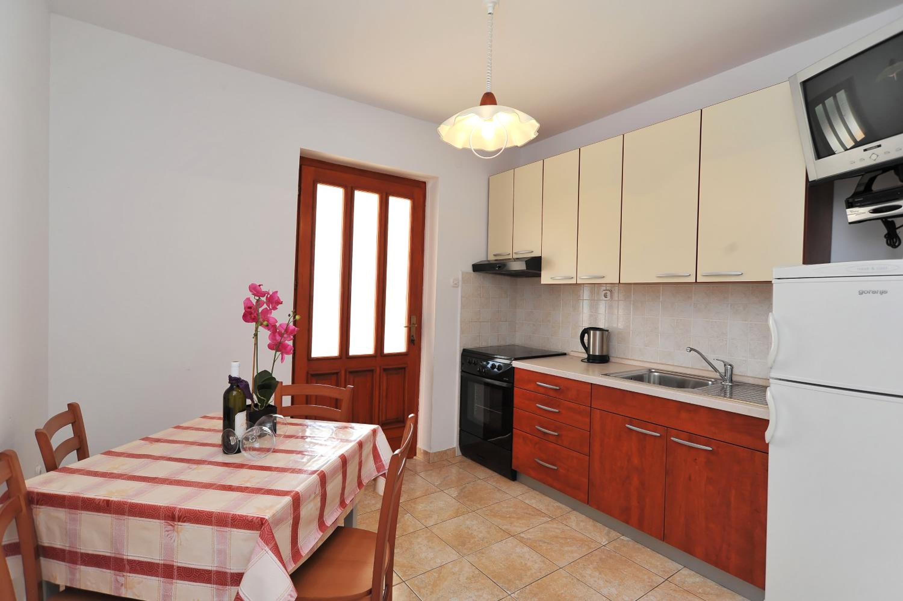 Apartments Rasin