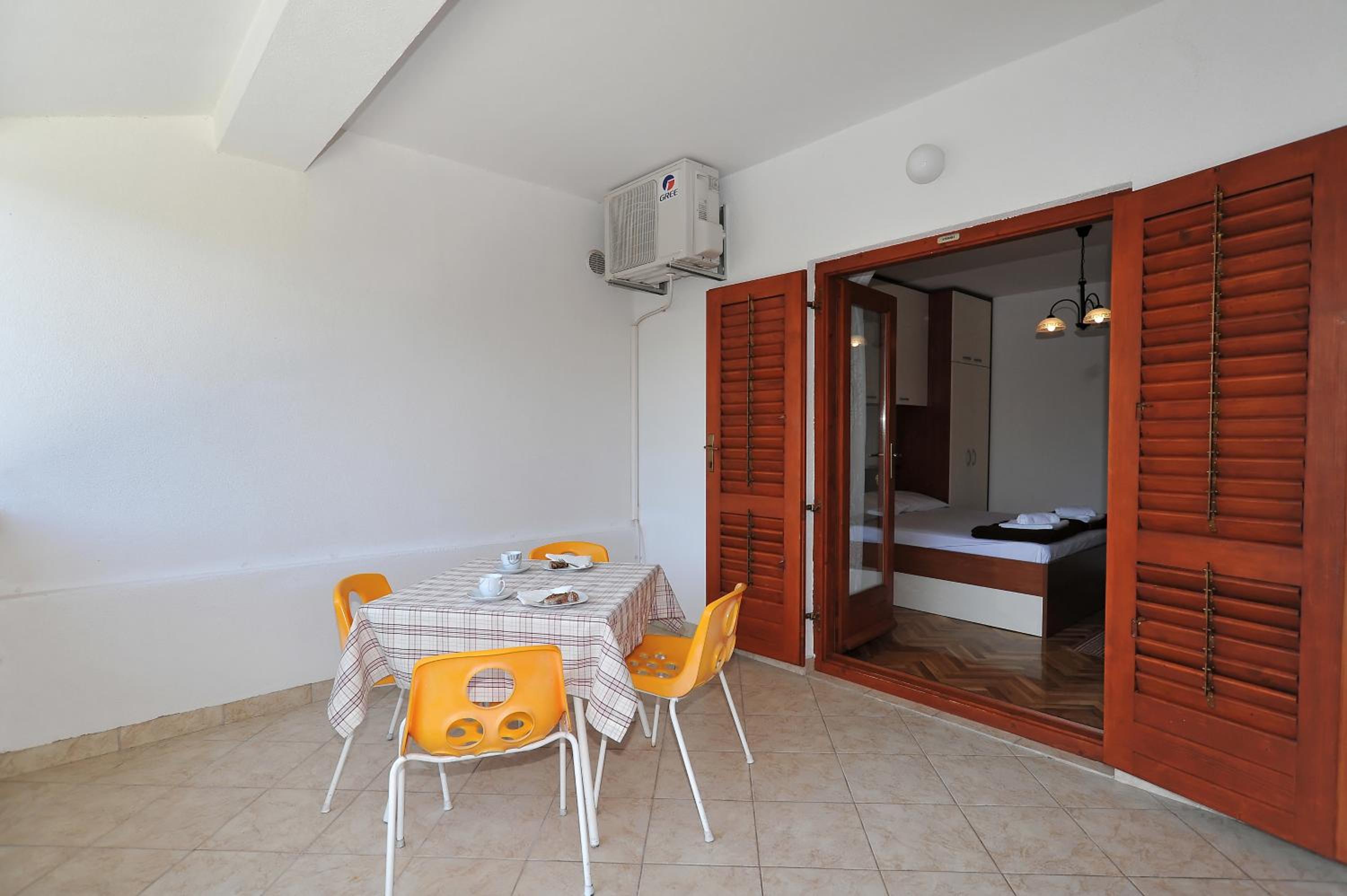 Apartments Rasin