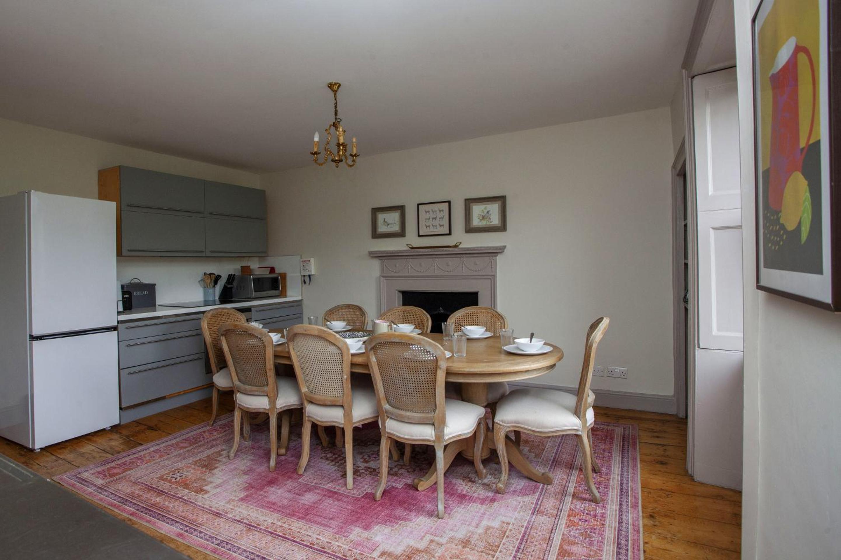Beautiful Georgian Bath Townhouse view 3