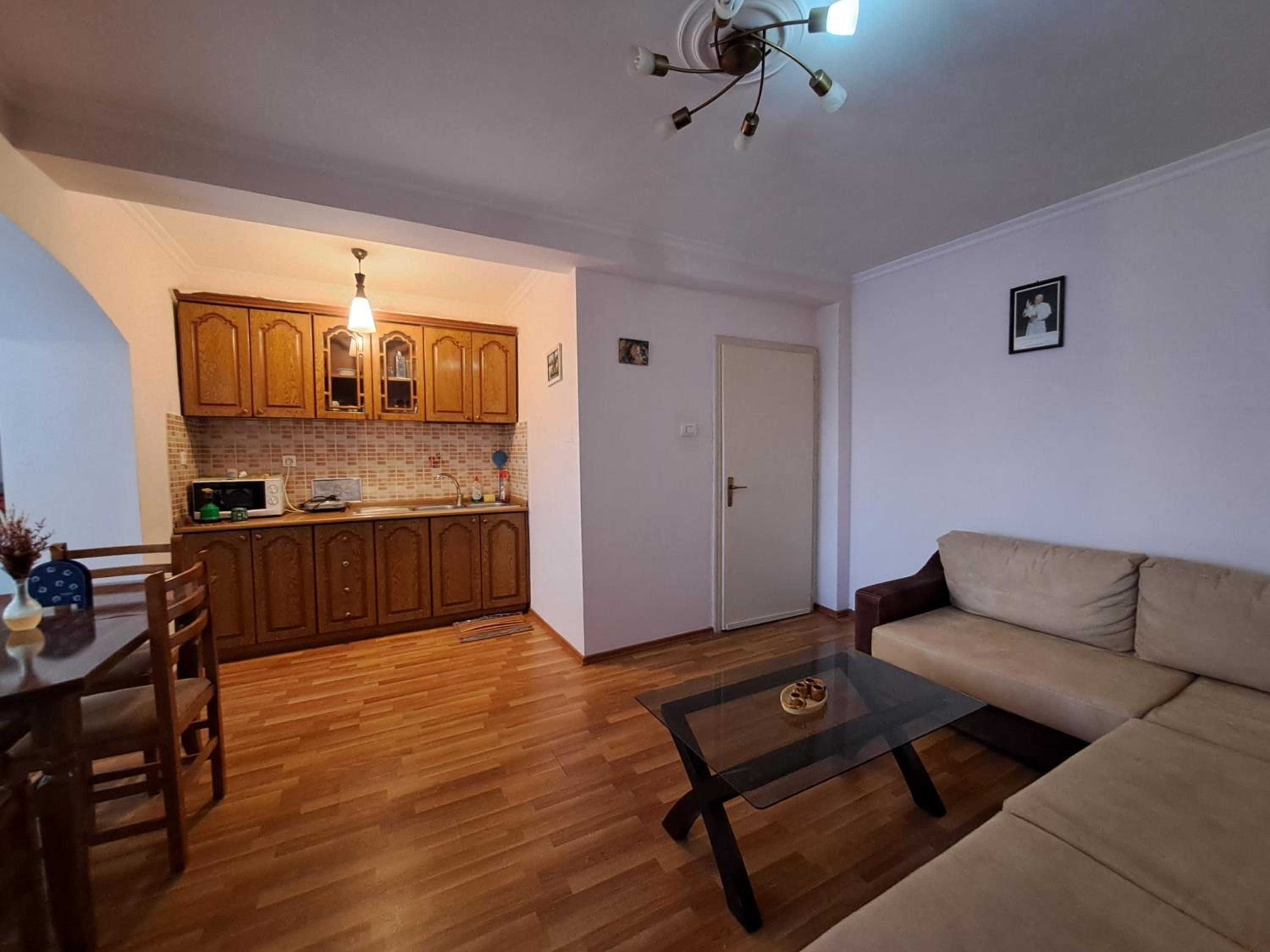 Gjoni's Apartment Shkoder