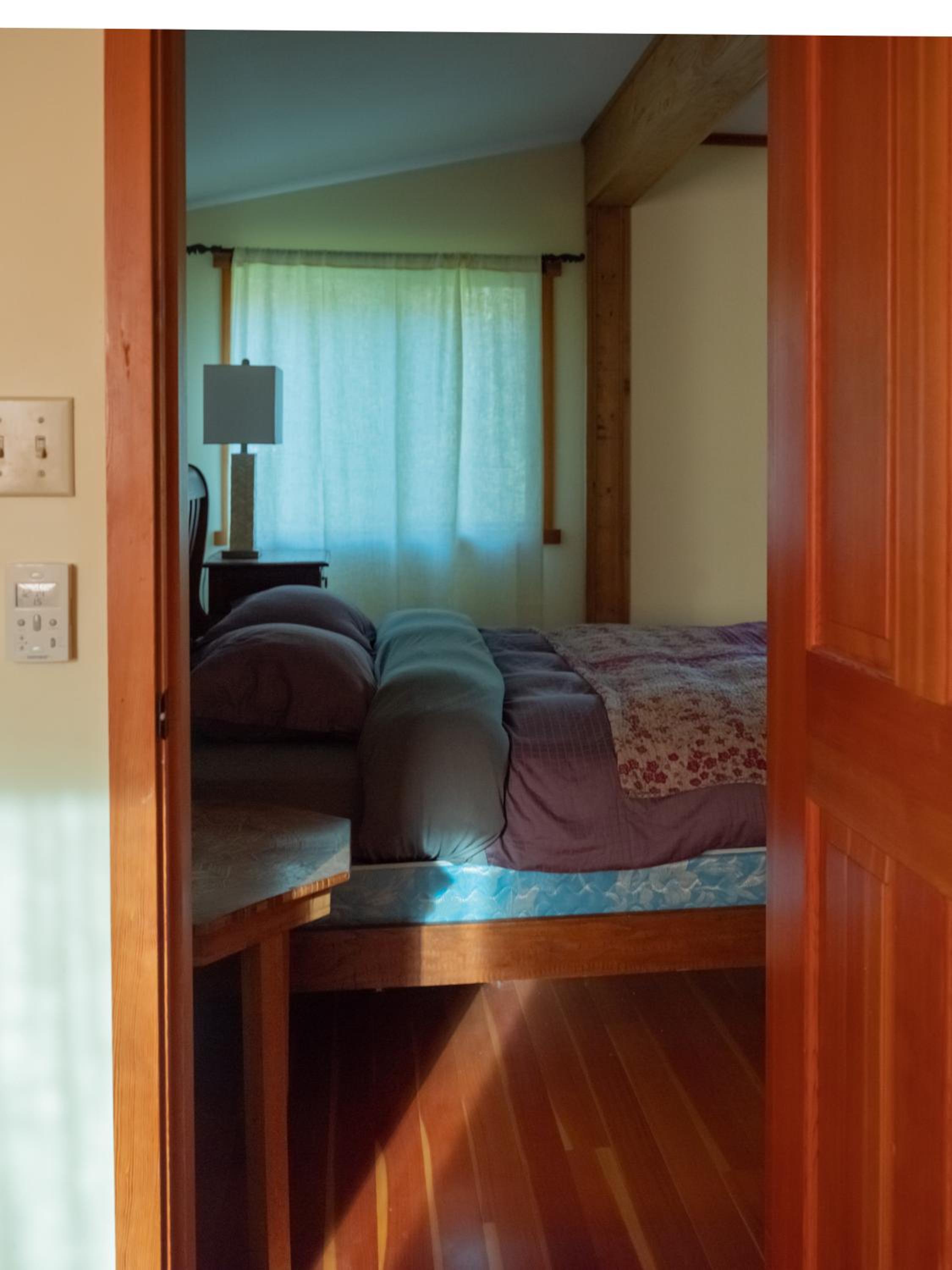 Lakefront Cottage, Salt Spring Island