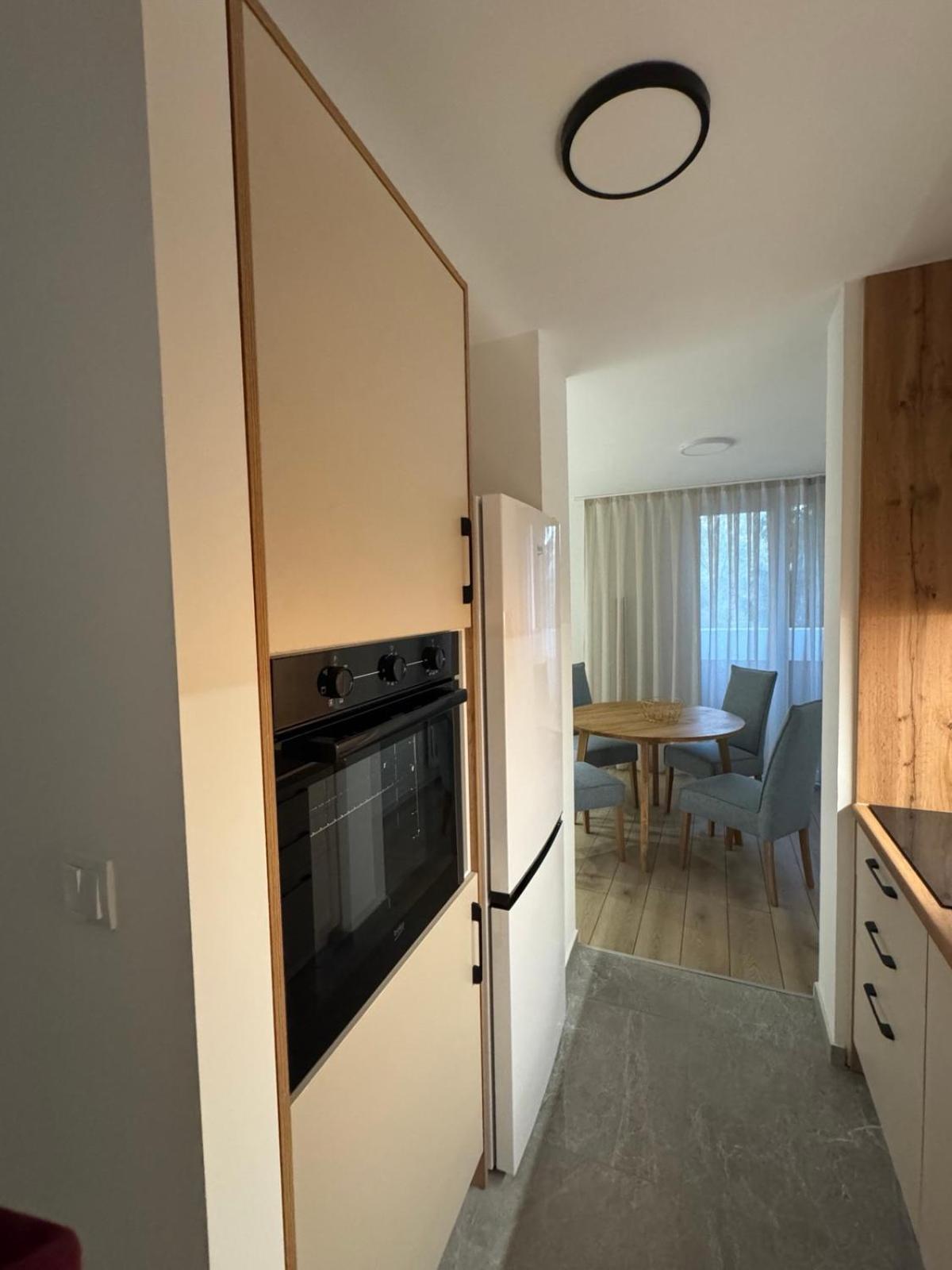 Sarah apartmani