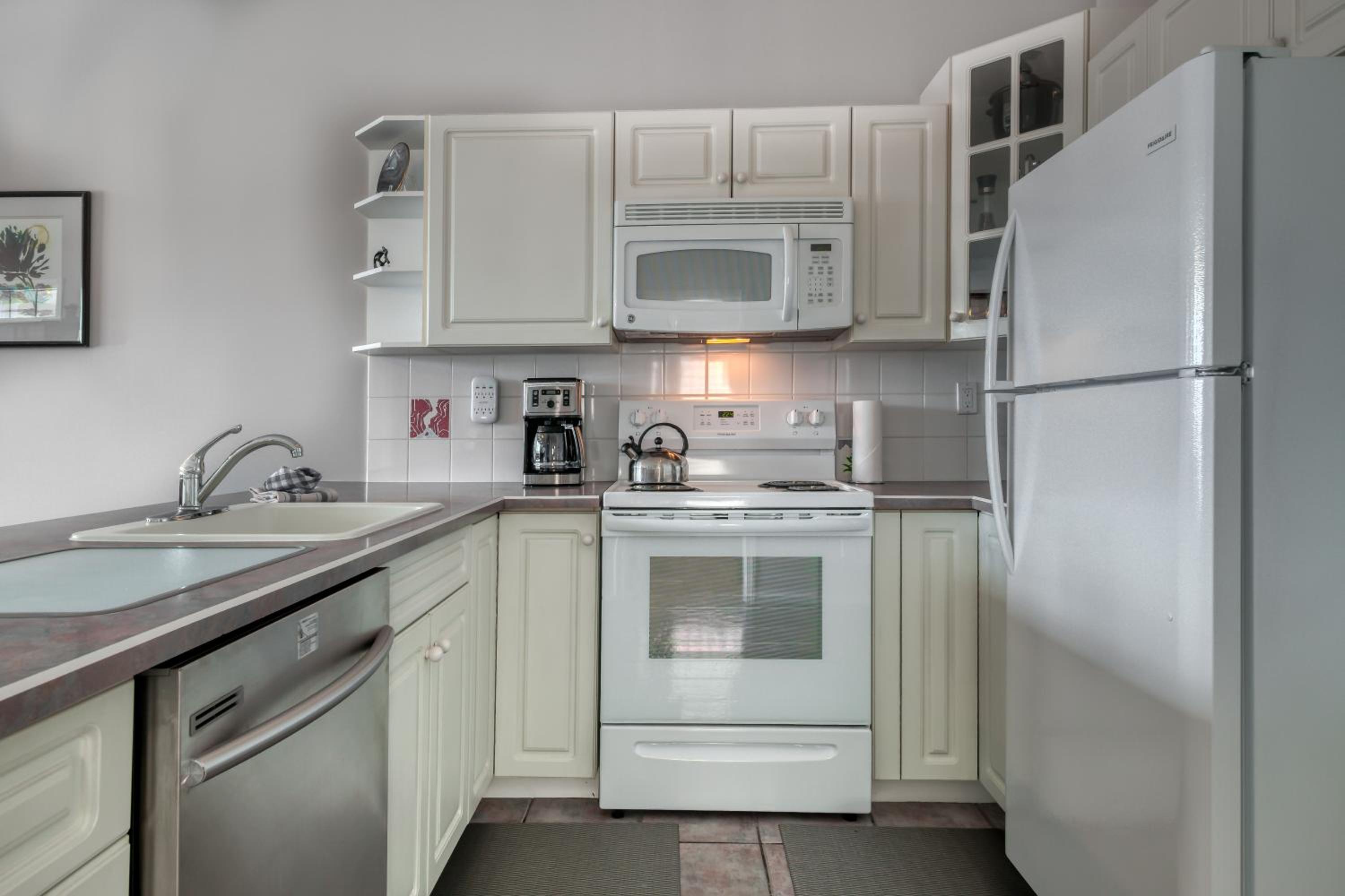 Mountain View Villas with Fairmont Creek Vacation Rentals