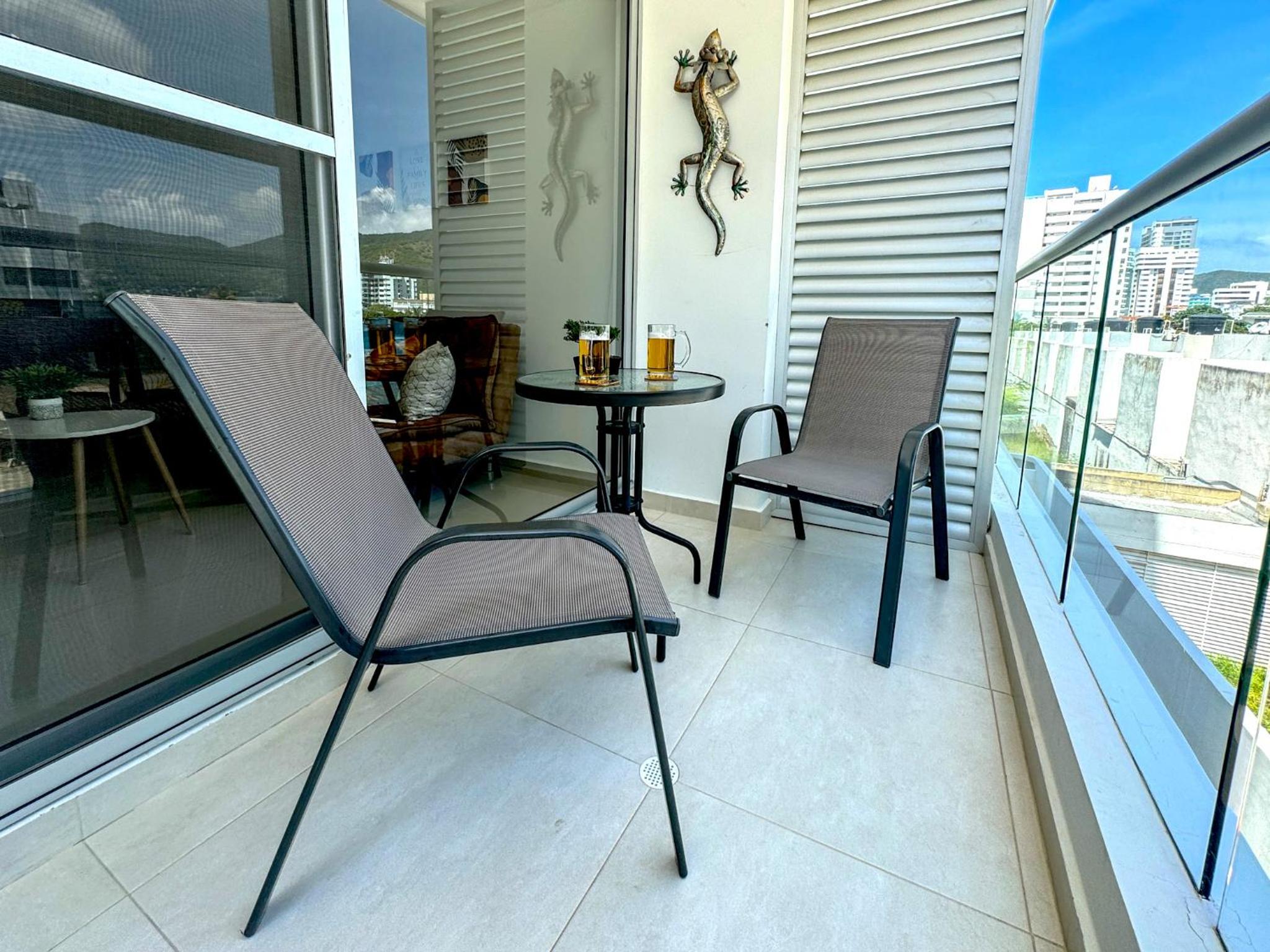 Acogedor apto con piscina y Aire Acondicionado para Viajeros