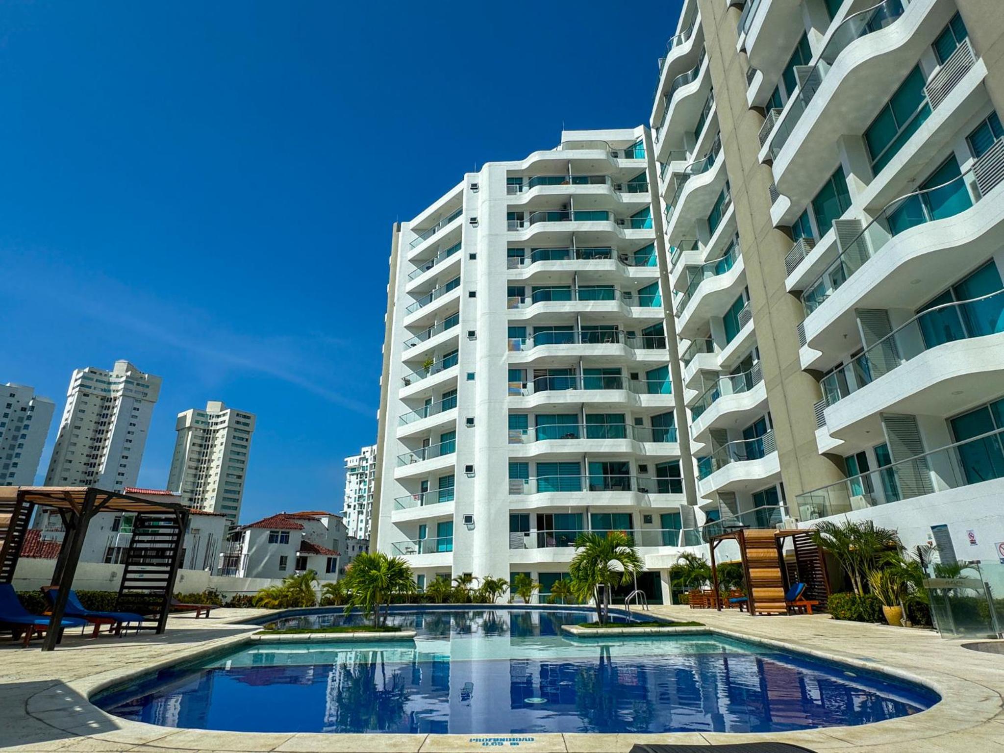 Acogedor apto con piscina y Aire Acondicionado para Viajeros