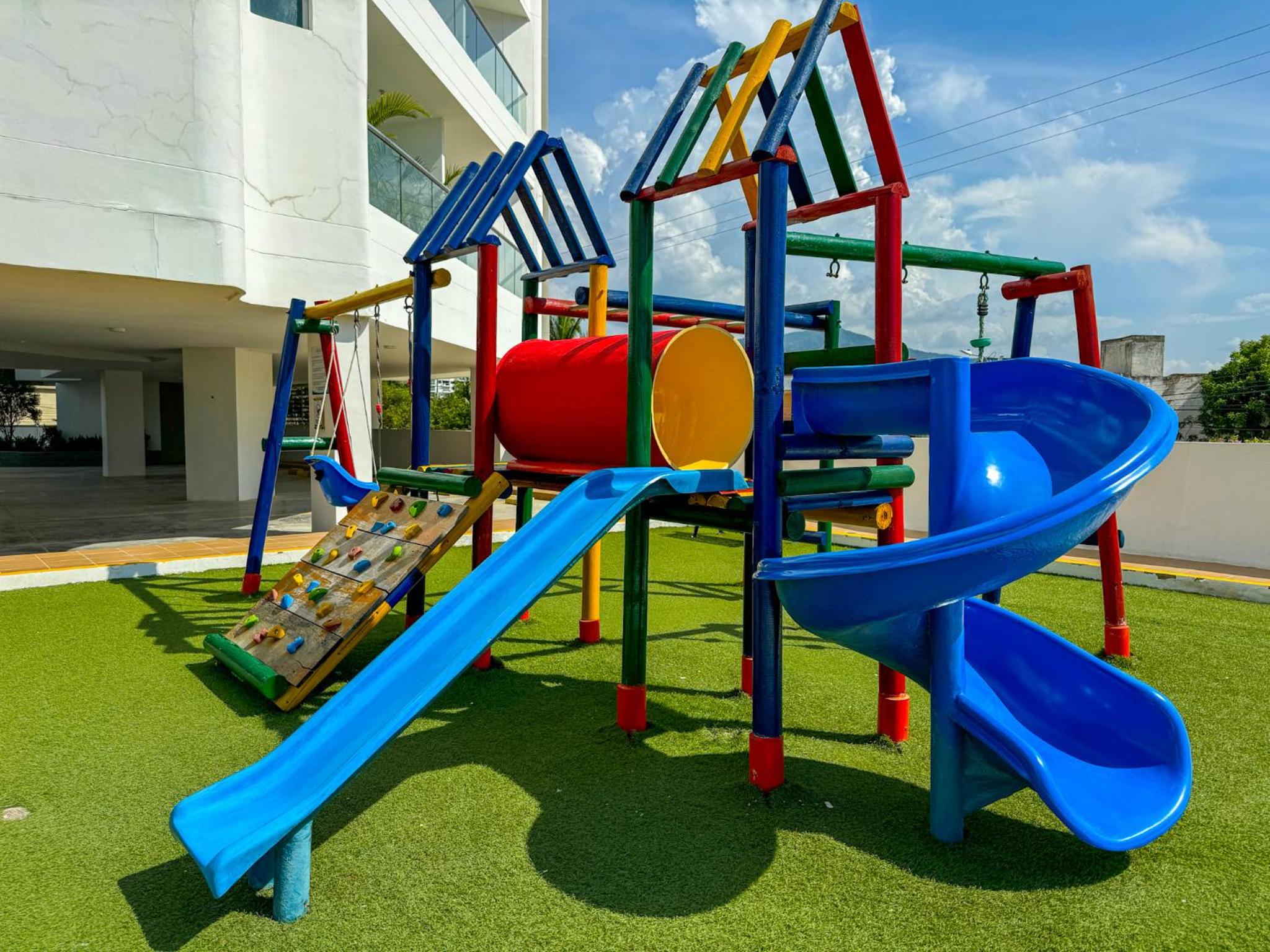 Acogedor apto con piscina y Aire Acondicionado para Viajeros