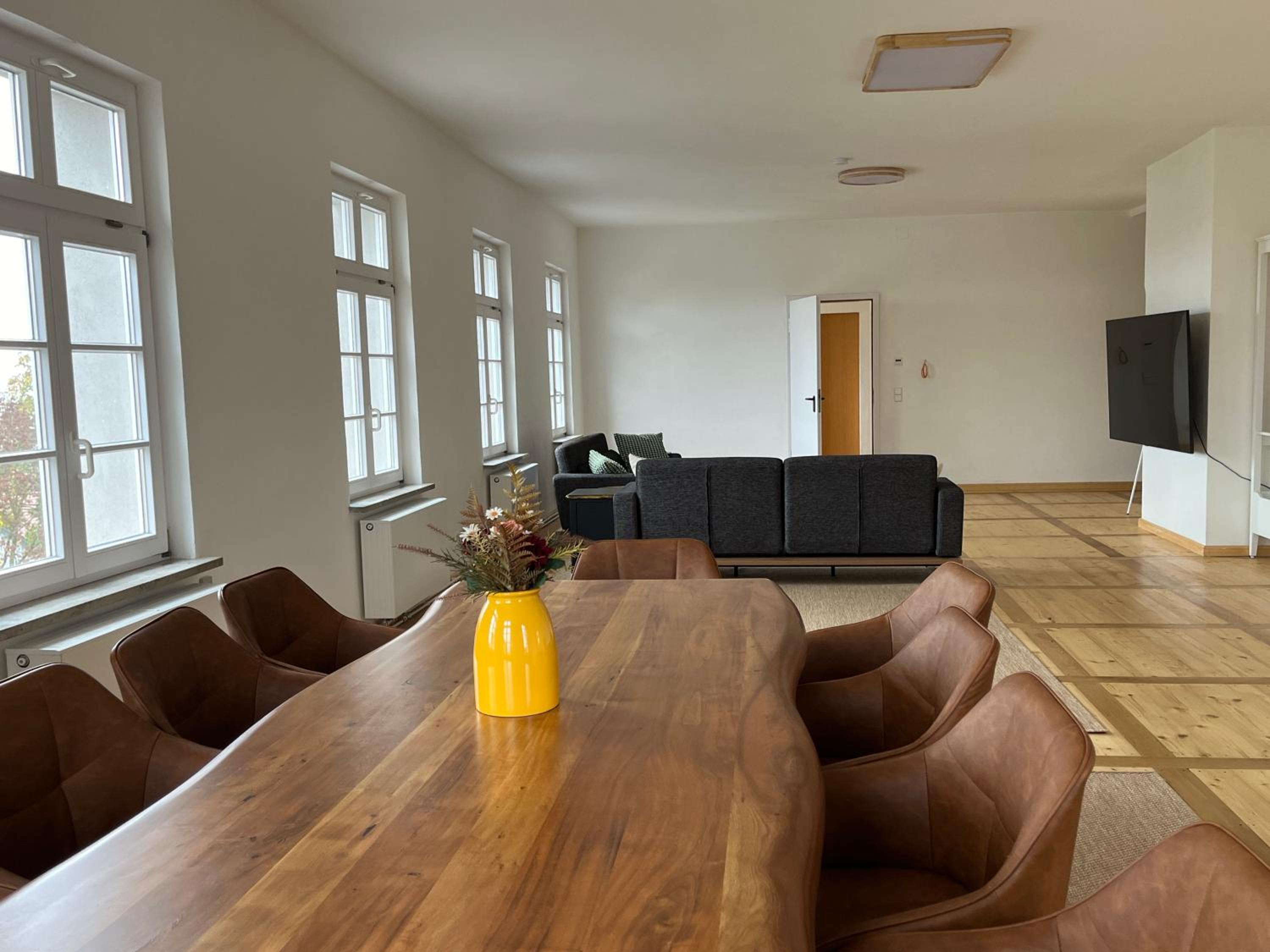Family Apartment with very large living room