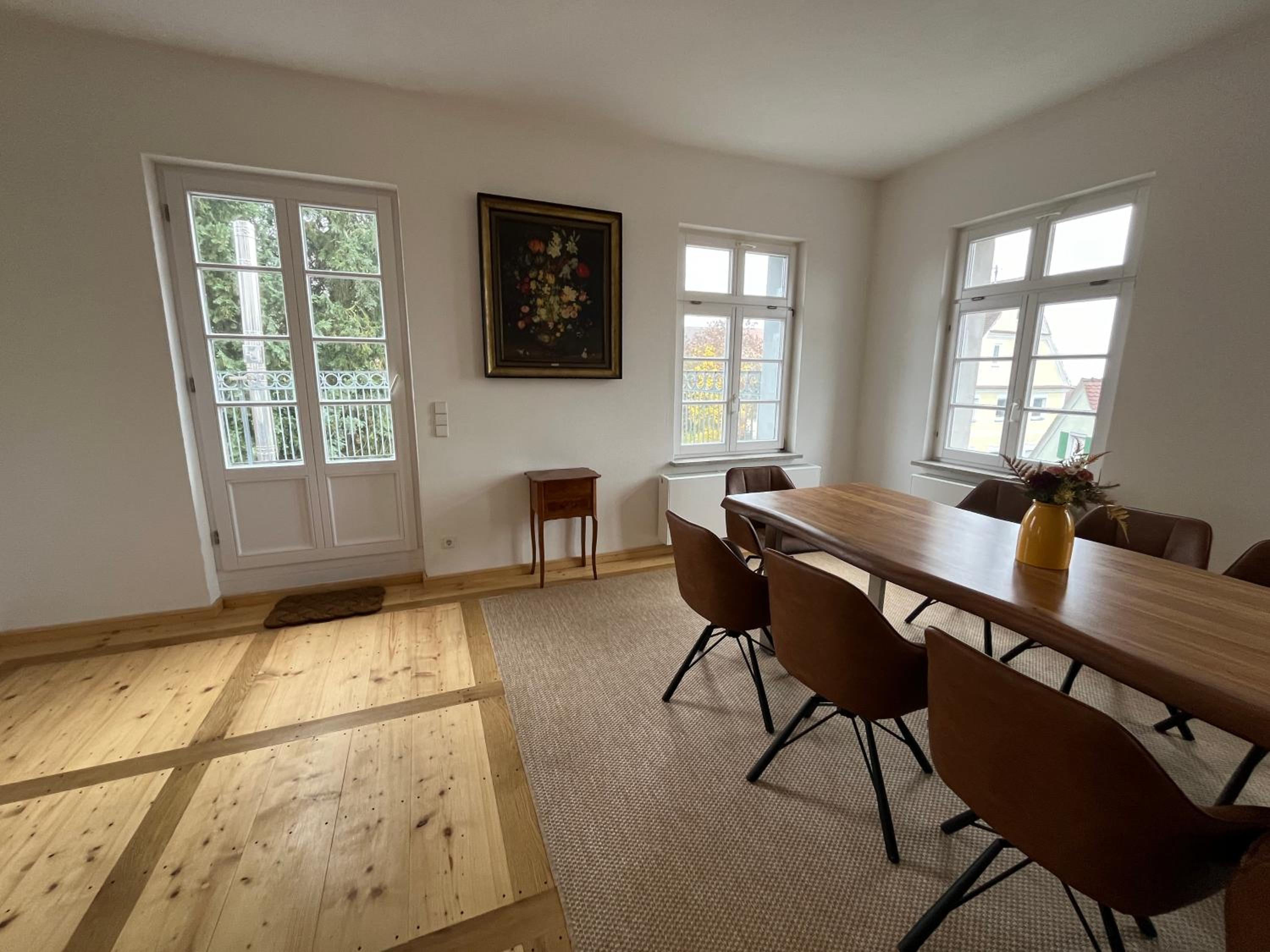 Family Apartment with very large living room
