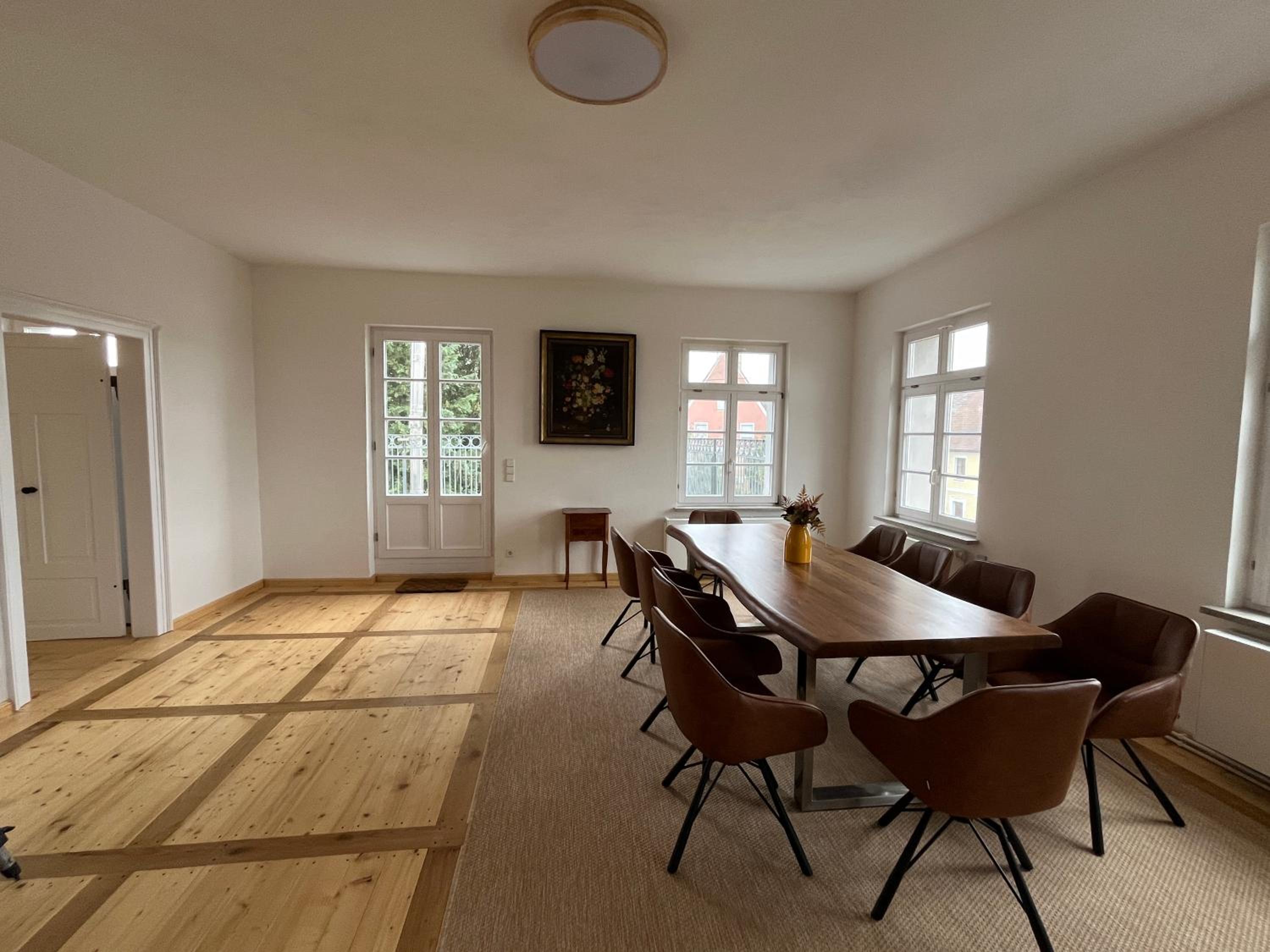 Family Apartment with very large living room