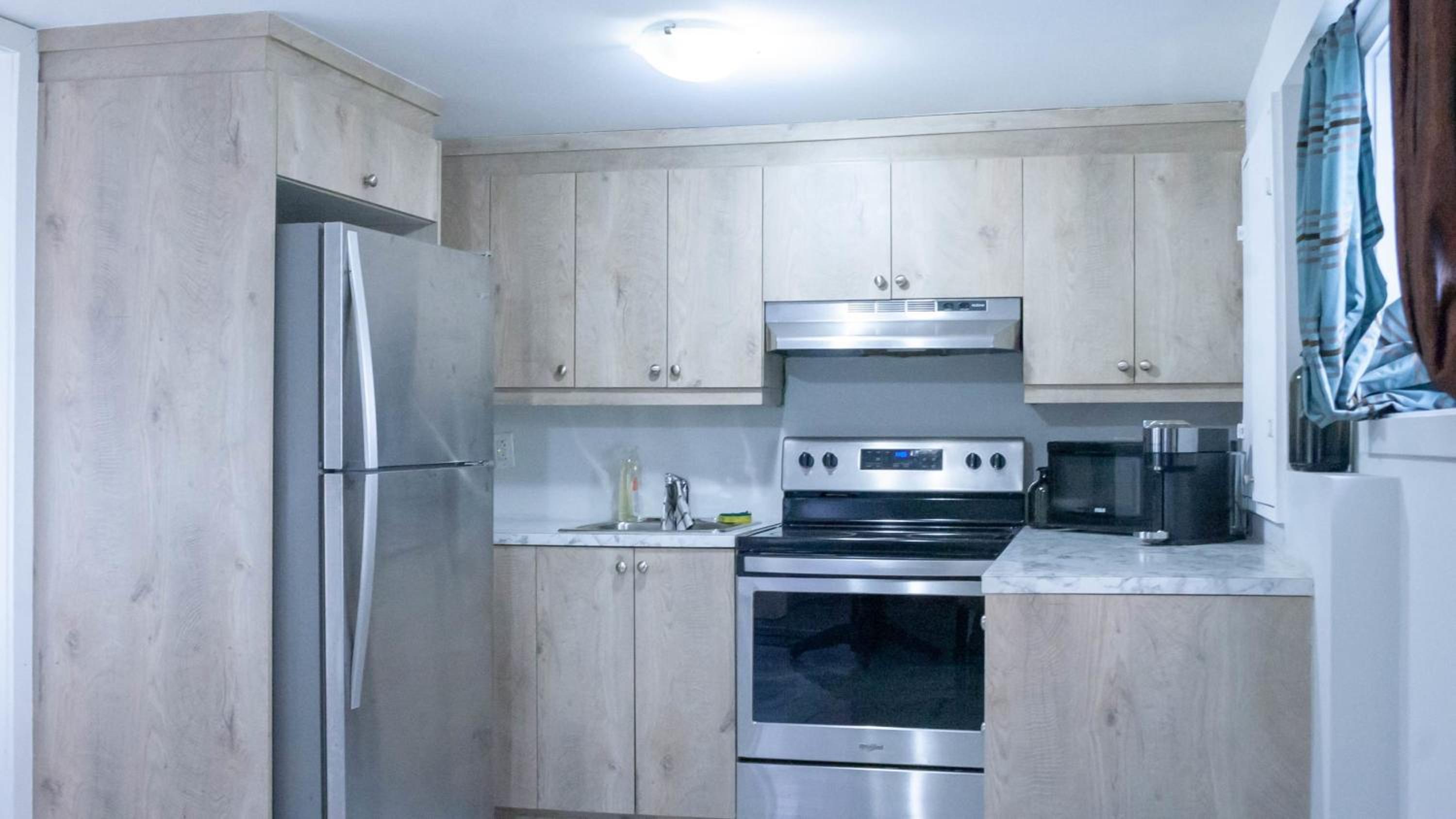 Beautiful 1 BedR W Sofa Bed in The Heart of NDG