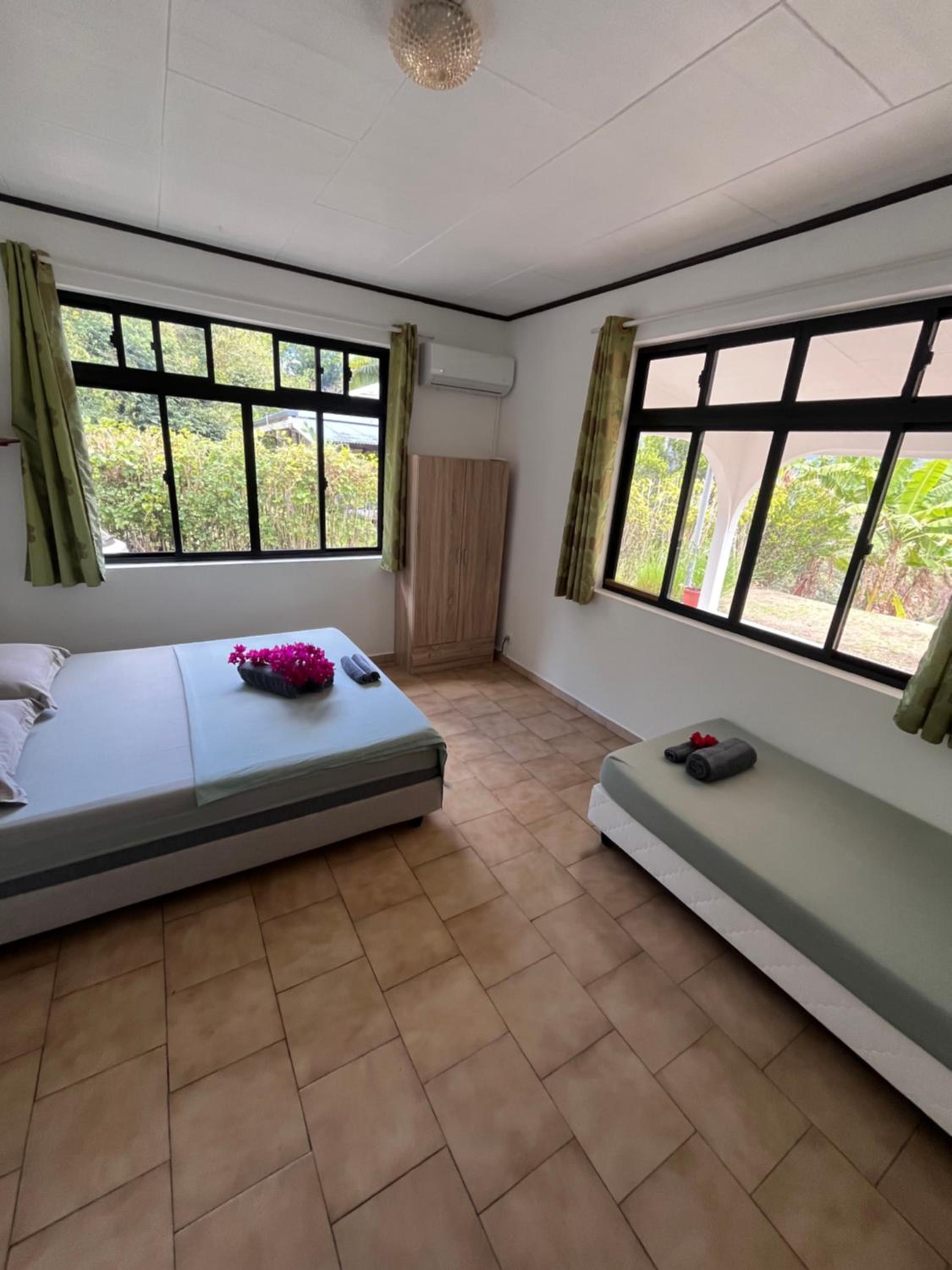 TIKI LODGE Hiva oa view 4