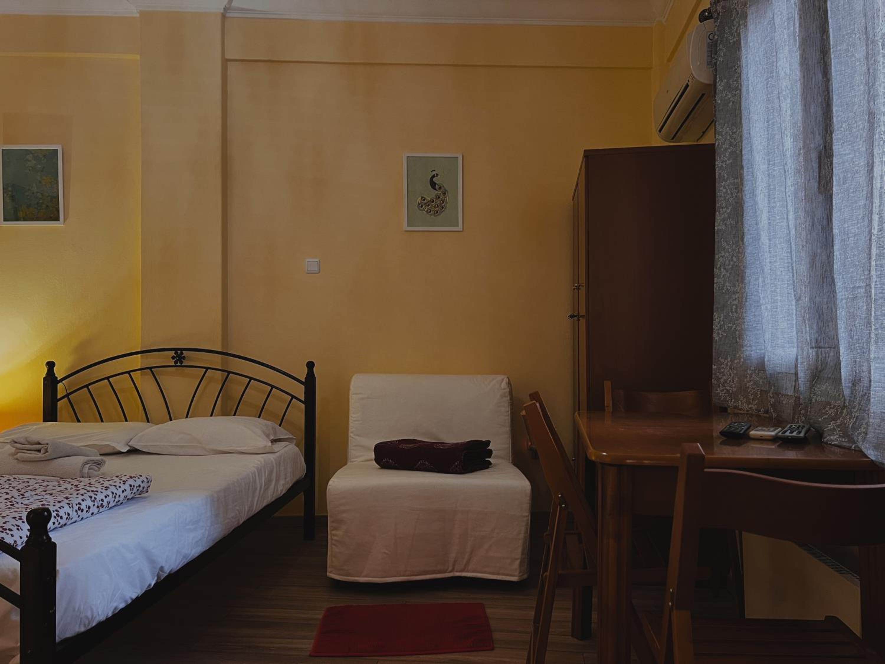 Stay in Aristotelous